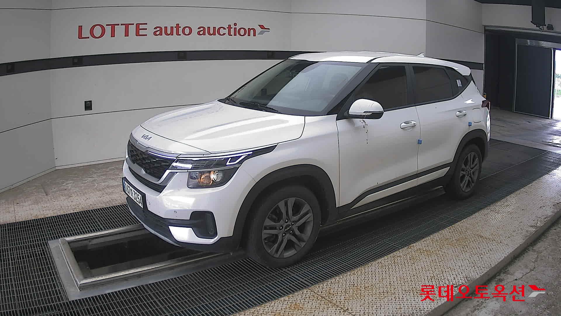 2023 - kia seltos