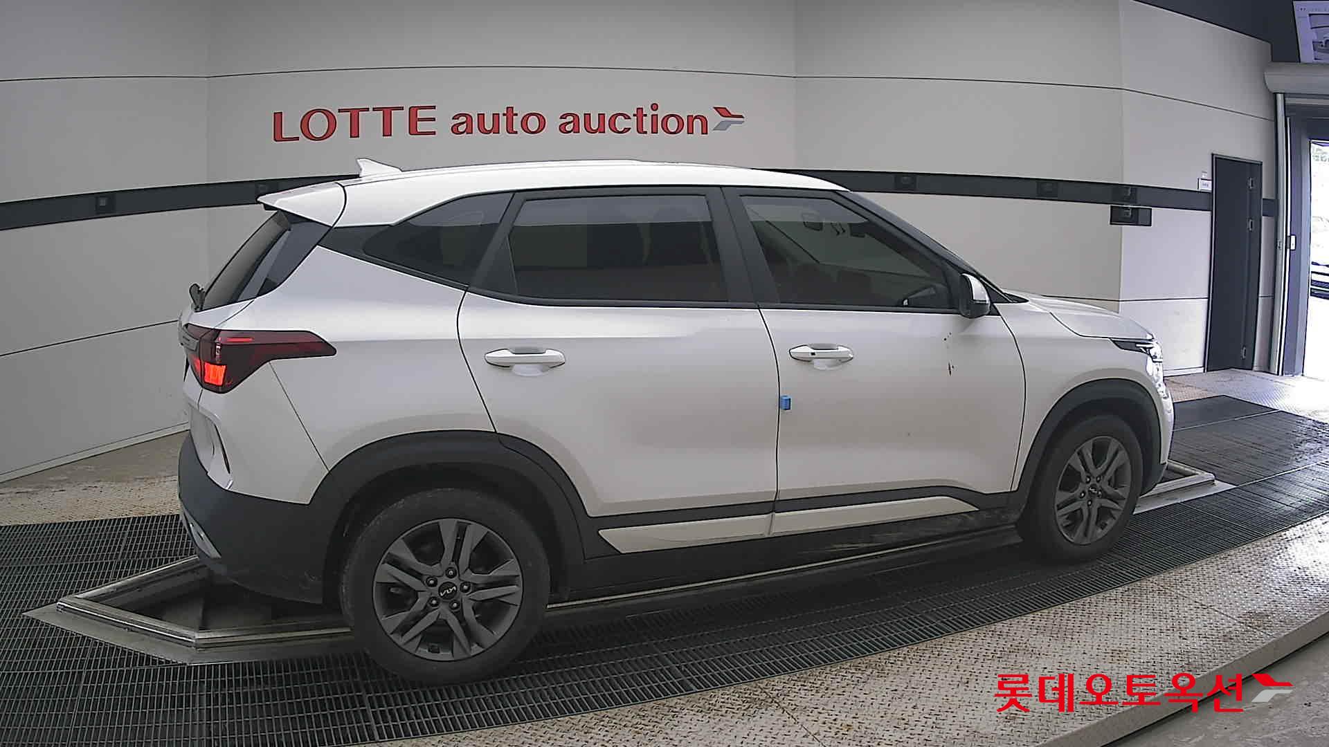 2023 - kia seltos