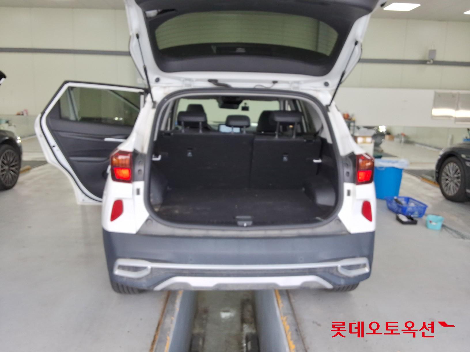 2023 - kia seltos