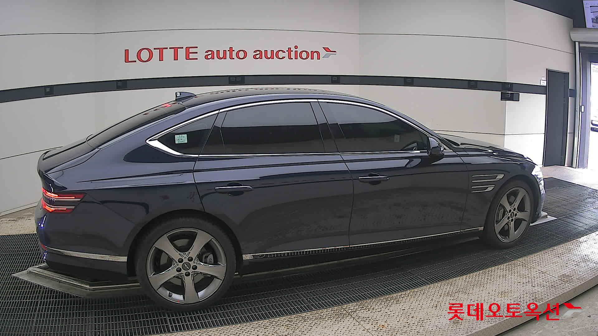 2023 - genesis g80