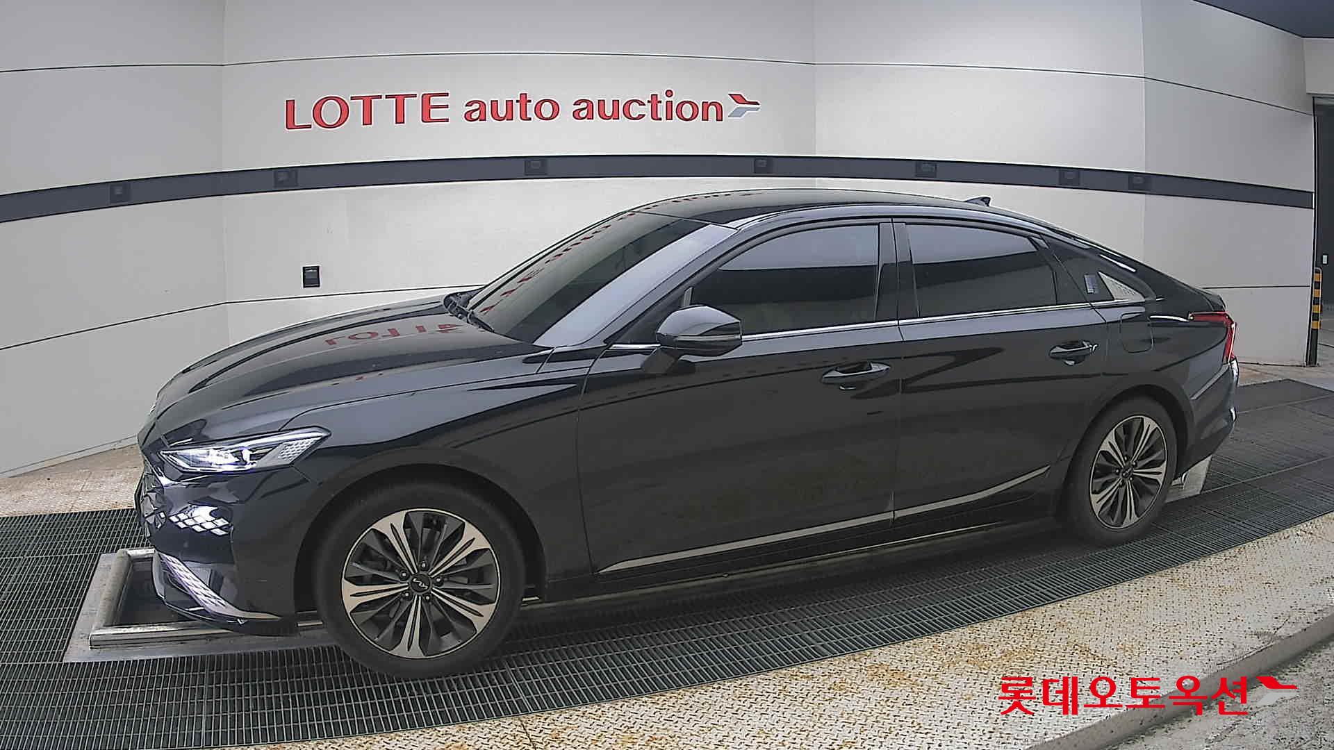 2022 - kia k8