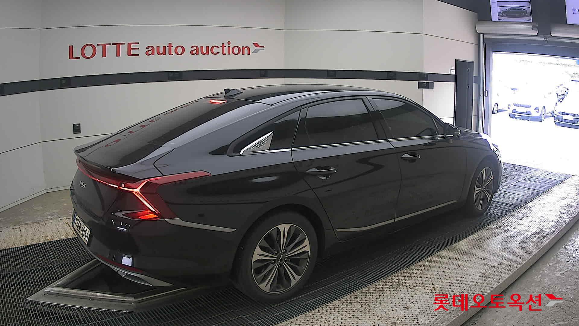 2022 - kia k8