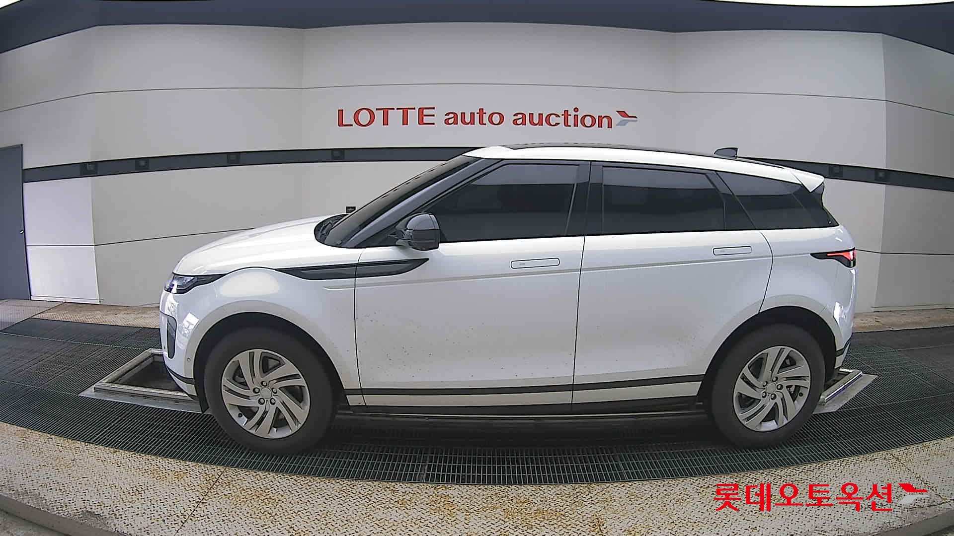 2025 - land rover range rover