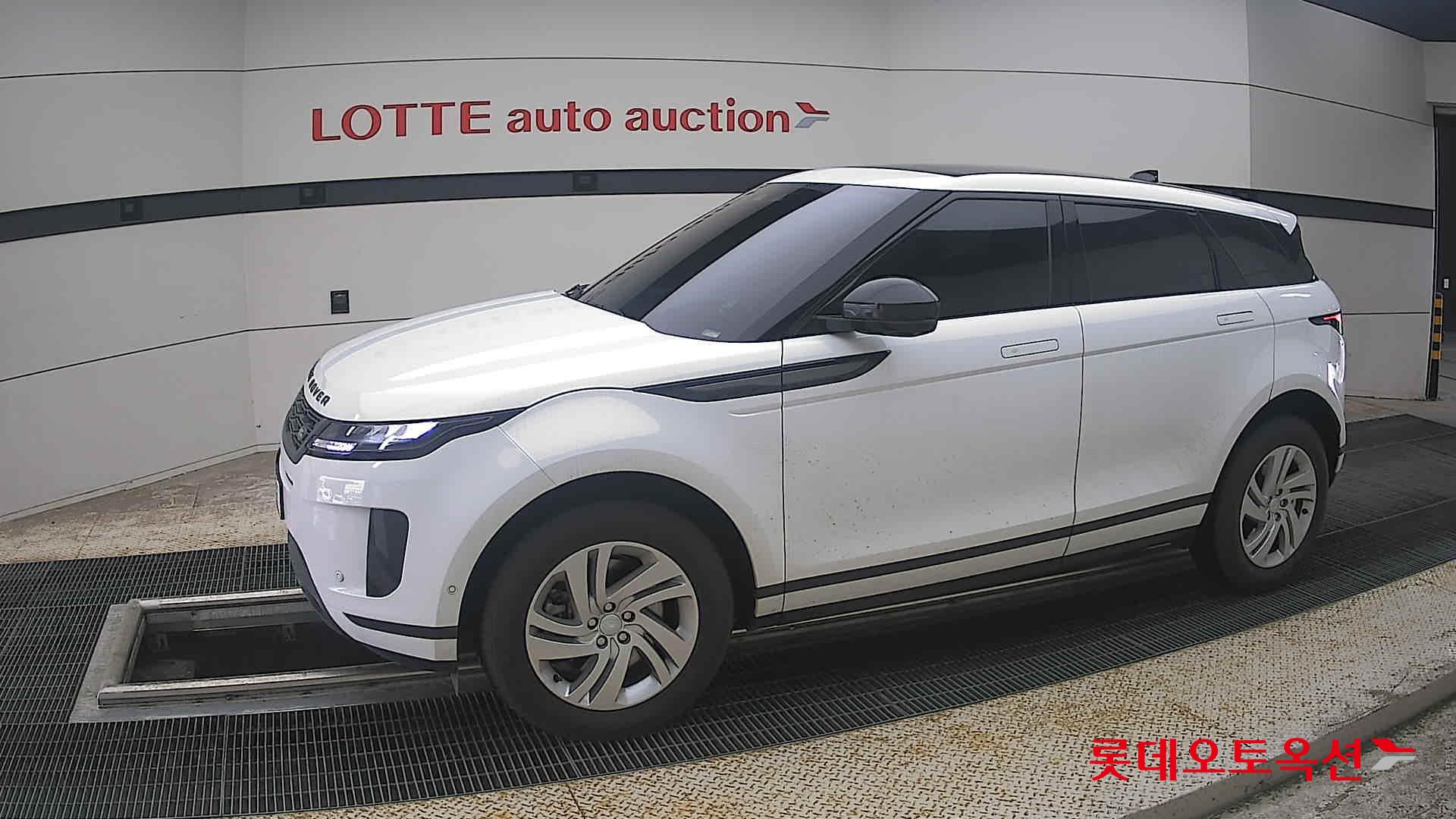 2025 - land rover range rover