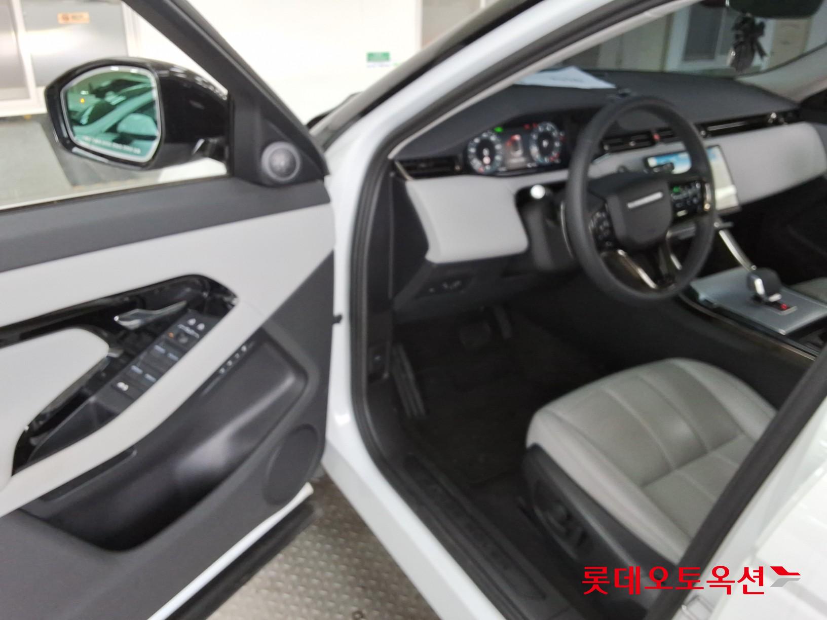2025 - land rover range rover