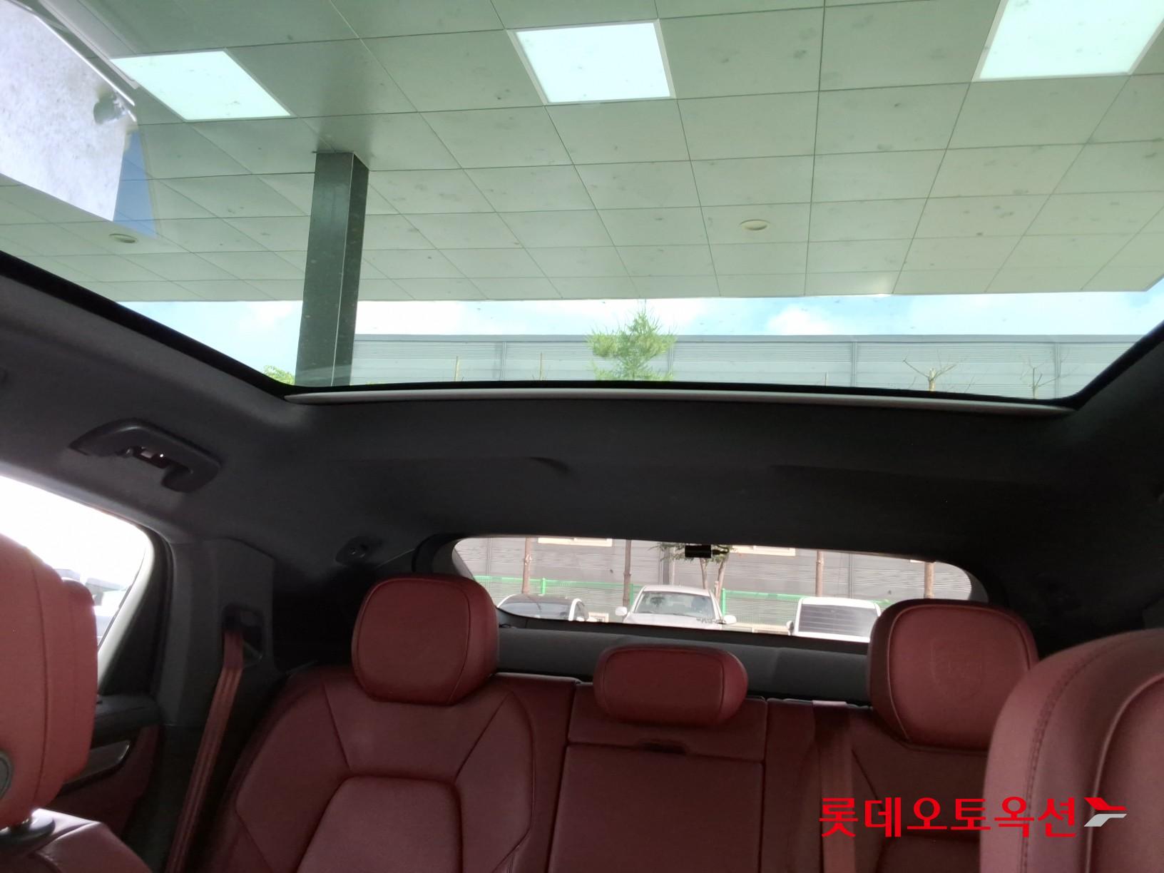 2023 - porsche cayenne