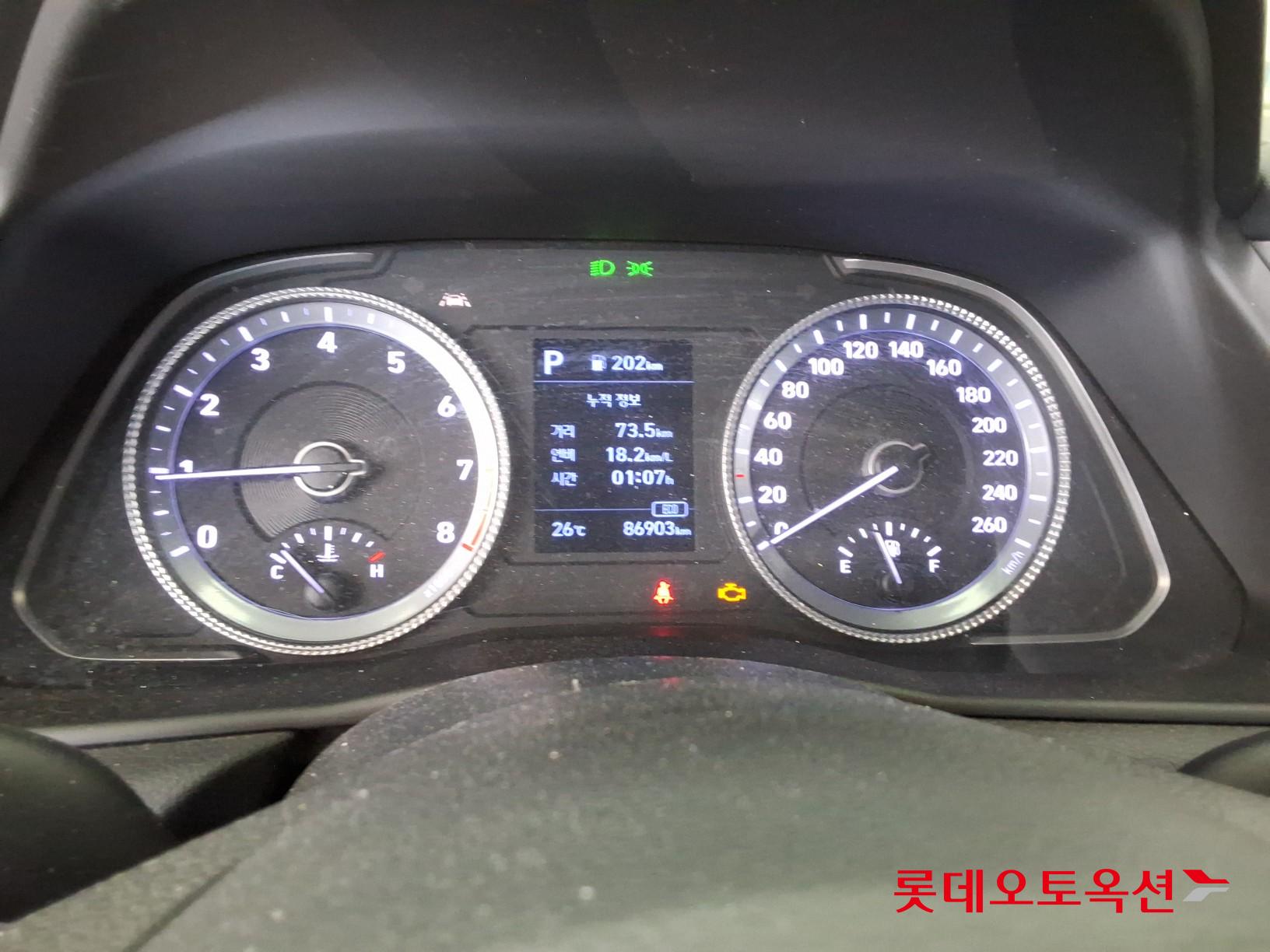Hyundai Sonata - 31