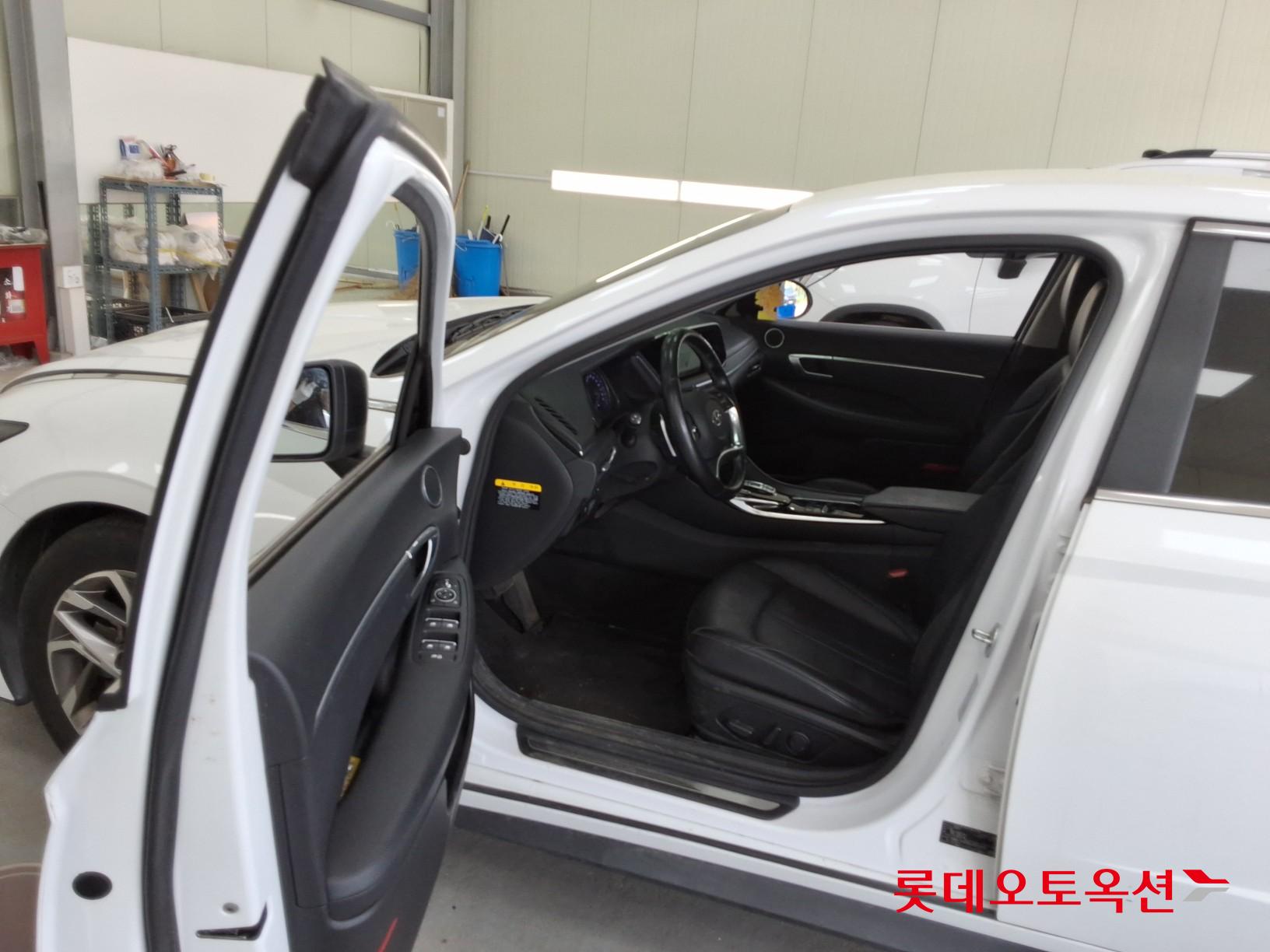 Hyundai Sonata - 37