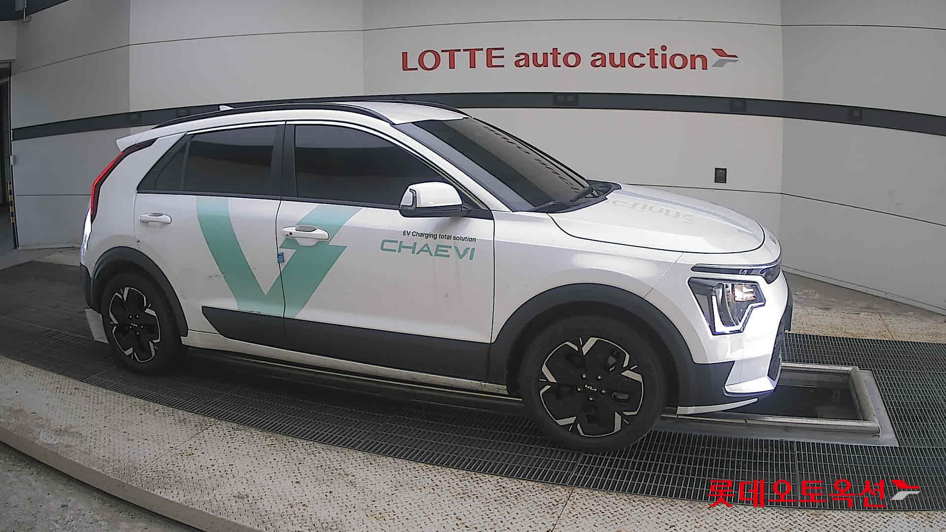 2023 - kia niro