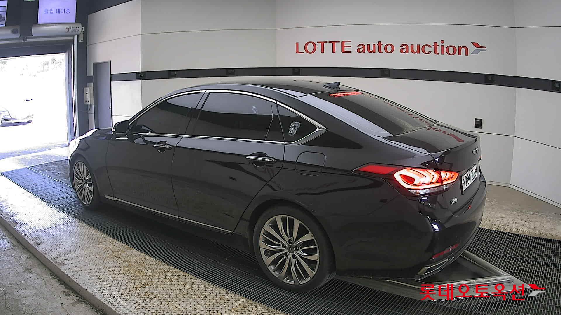 Genesis G80 - 15