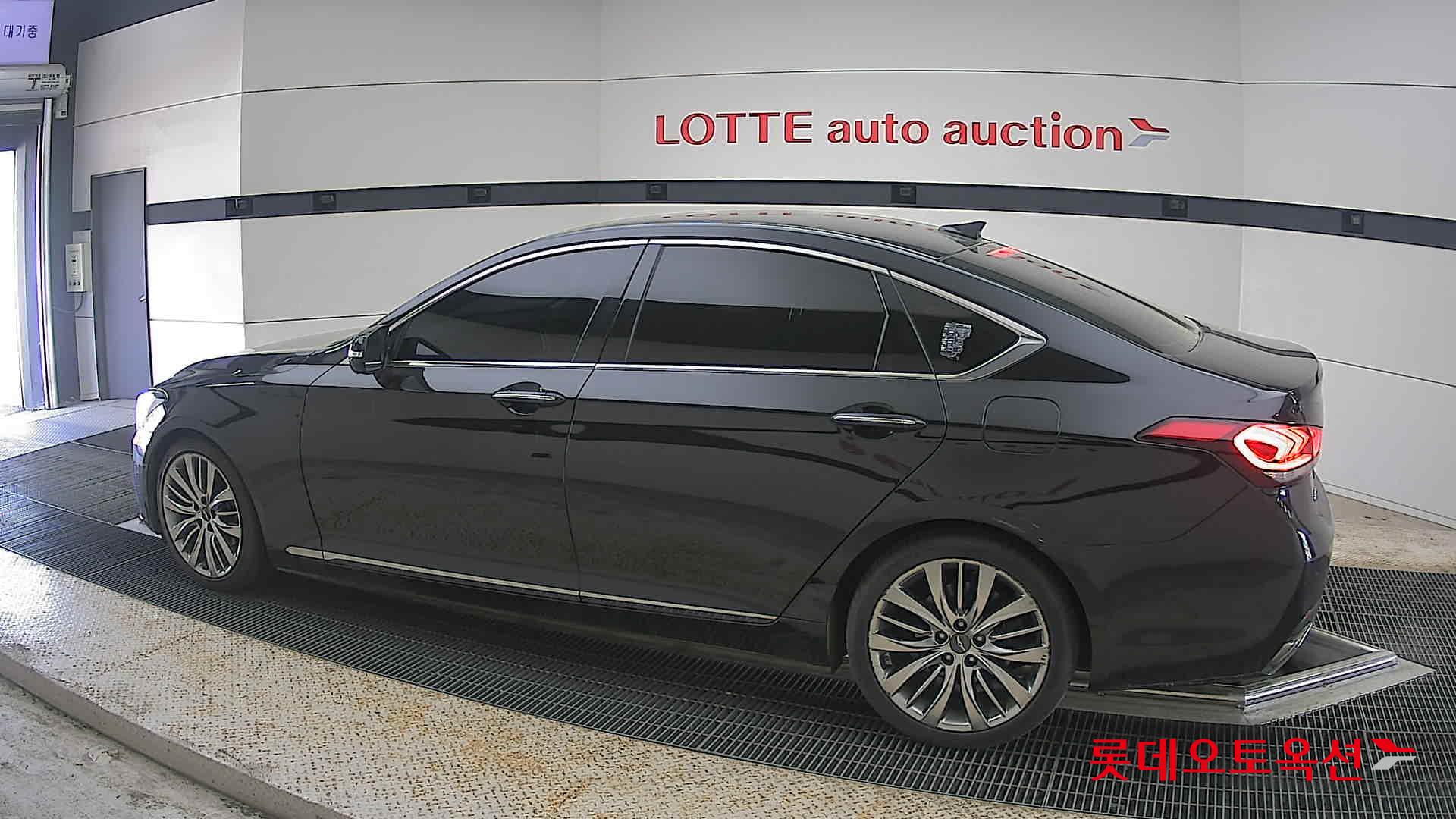 Genesis G80 - 14