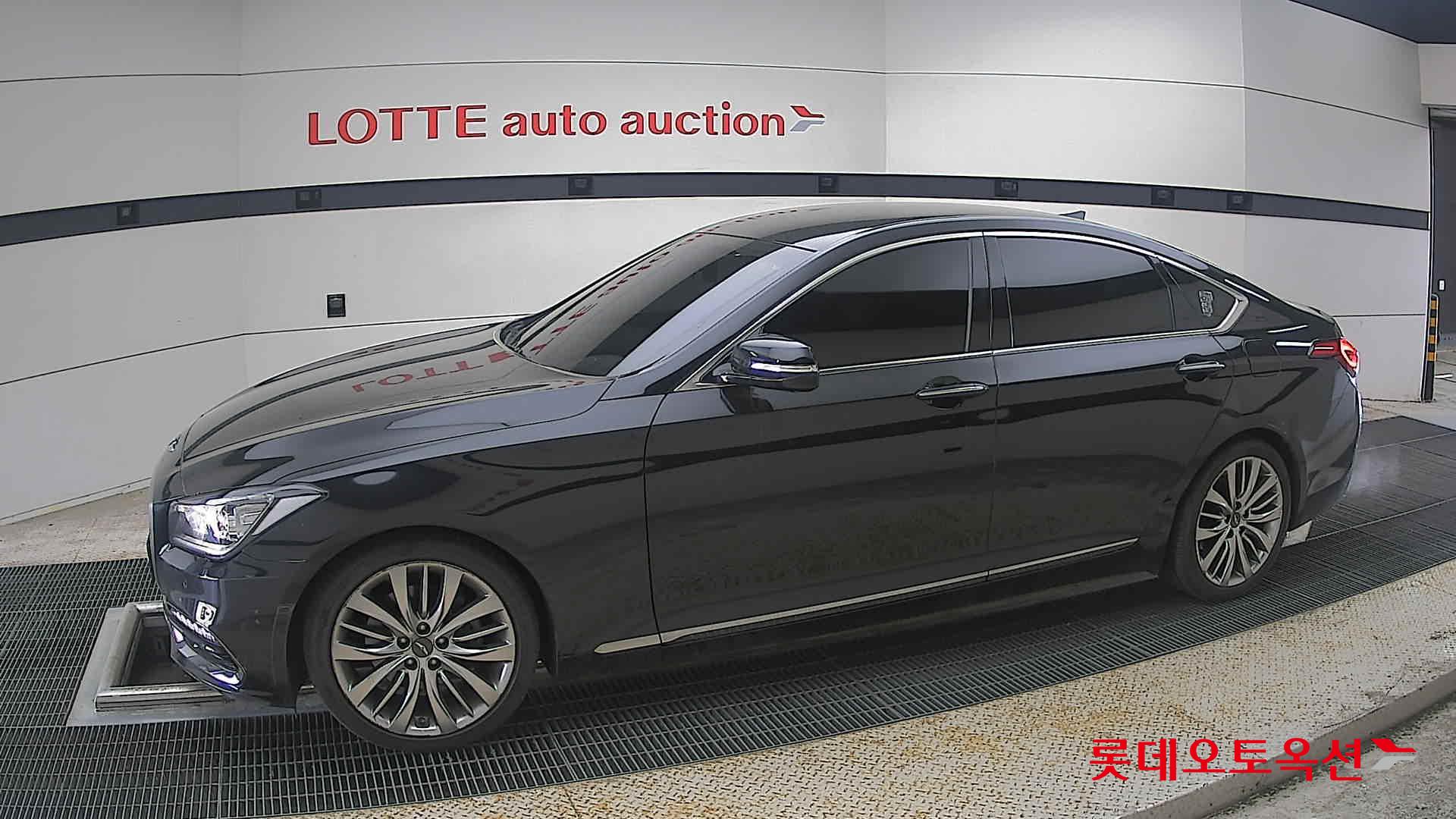Genesis G80 - 12