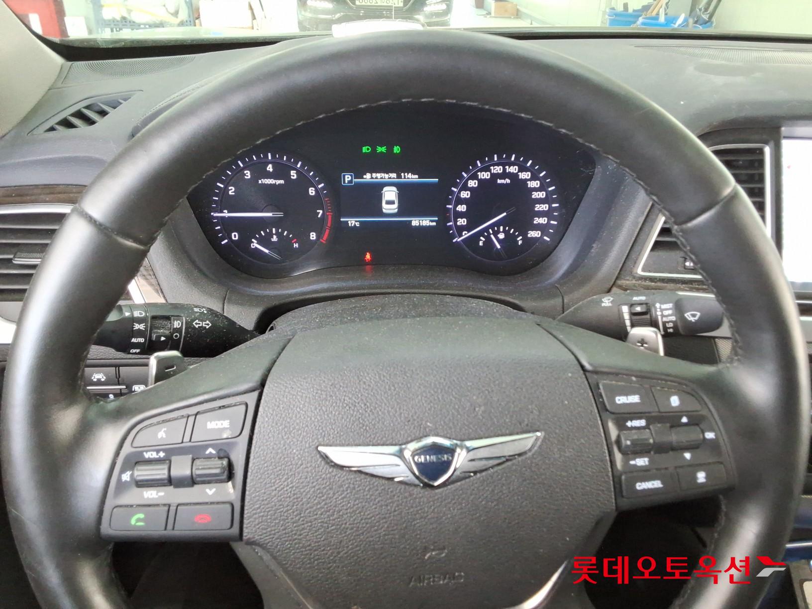Genesis G80 - 30