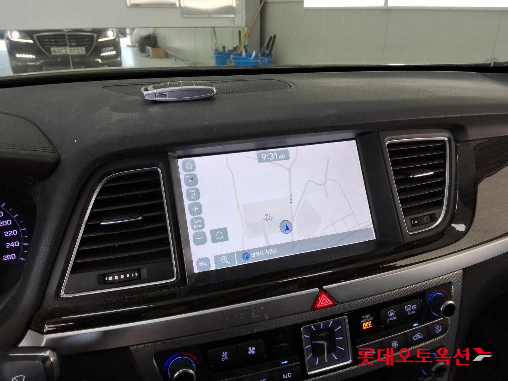 Genesis G80 - 32