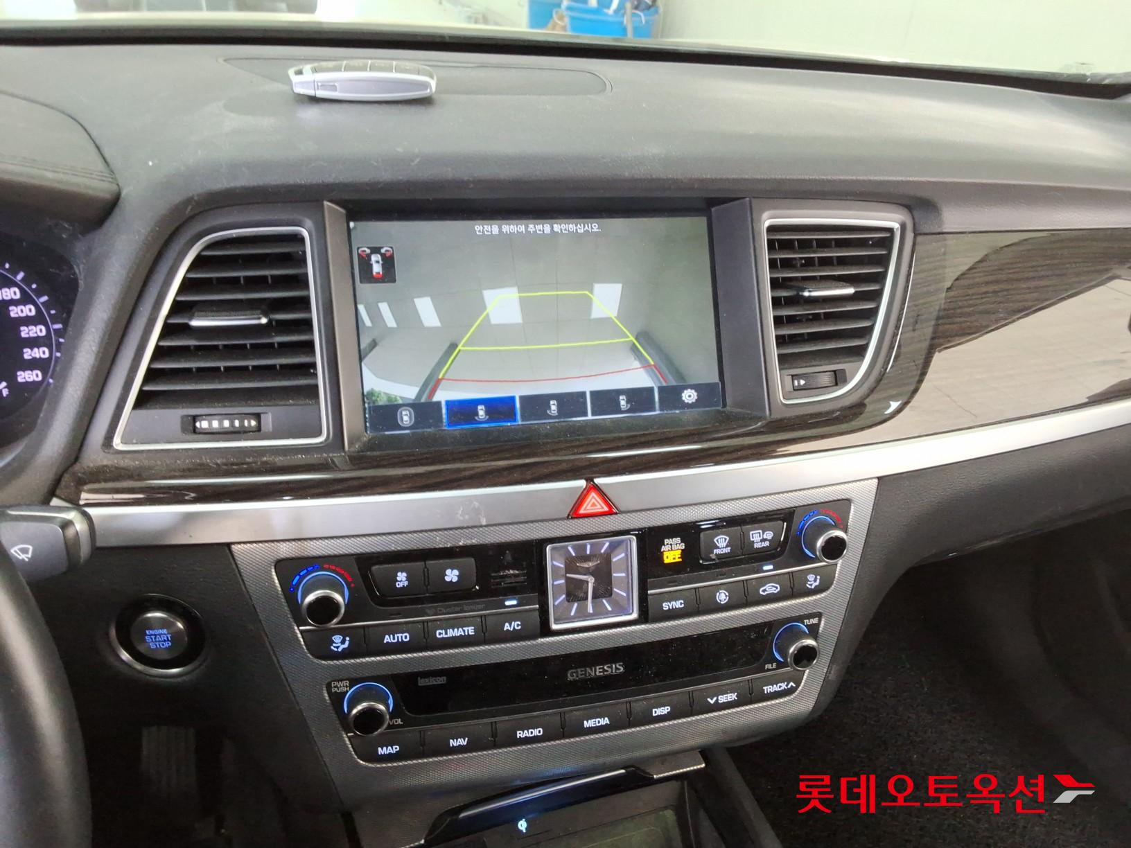Genesis G80 - 33