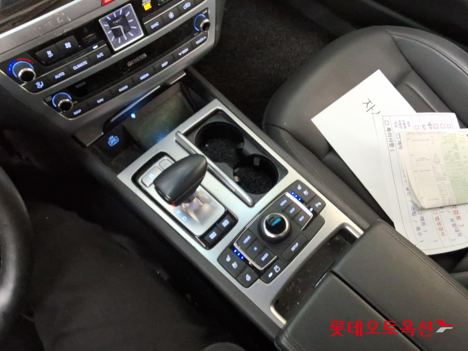 Genesis G80 - 34