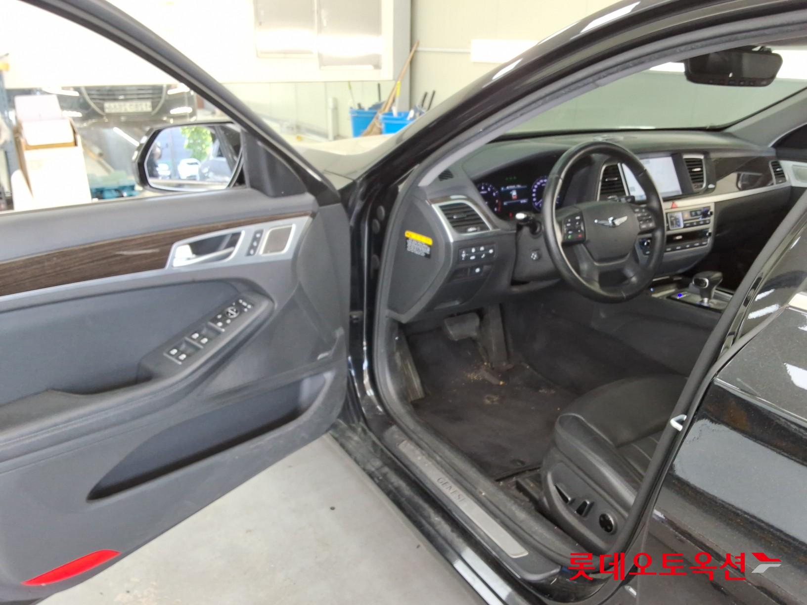 Genesis G80 - 35