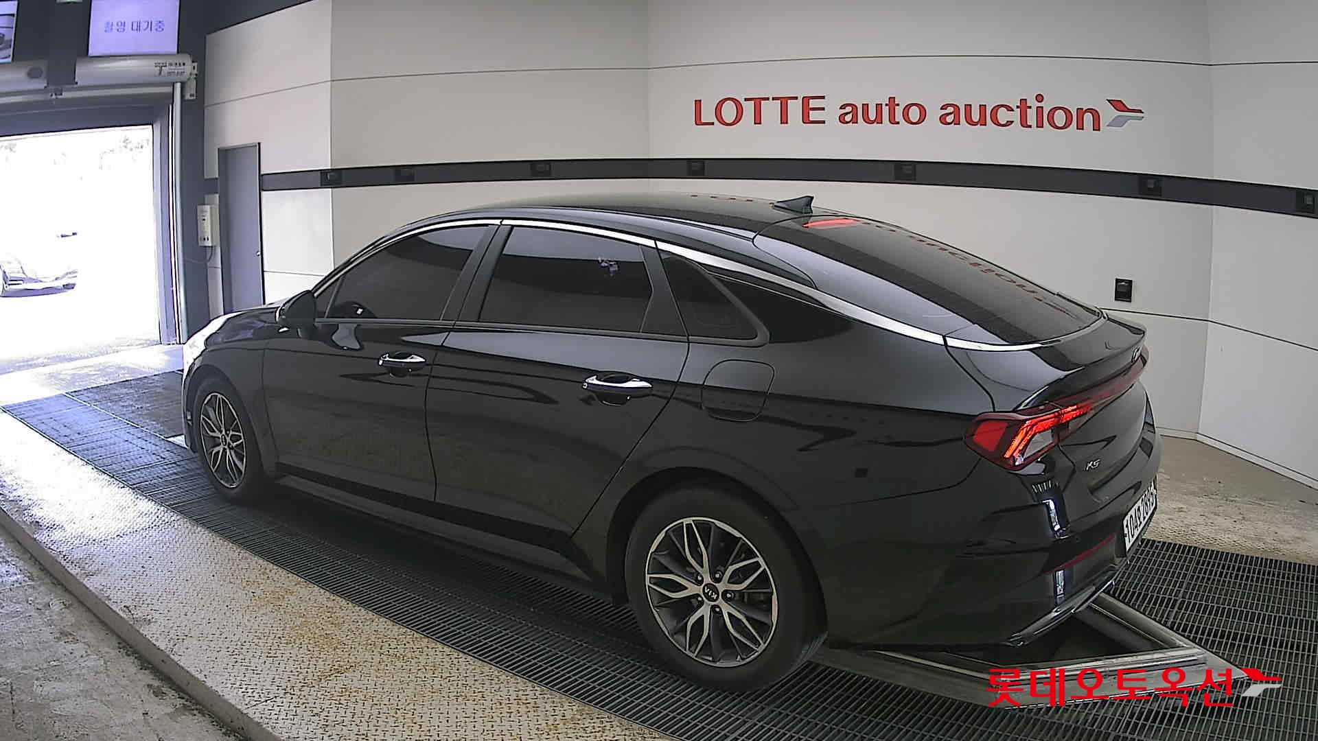 Kia K5 - 15