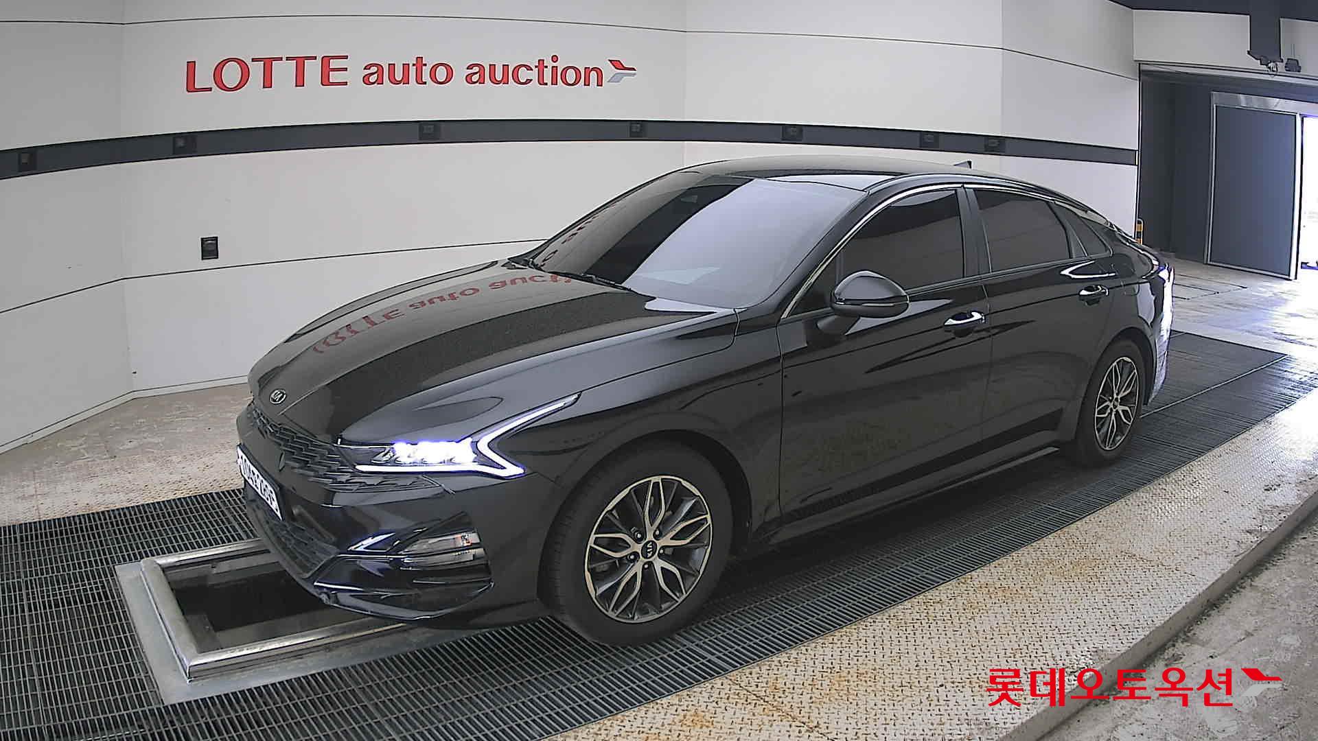 Kia K5 - 11