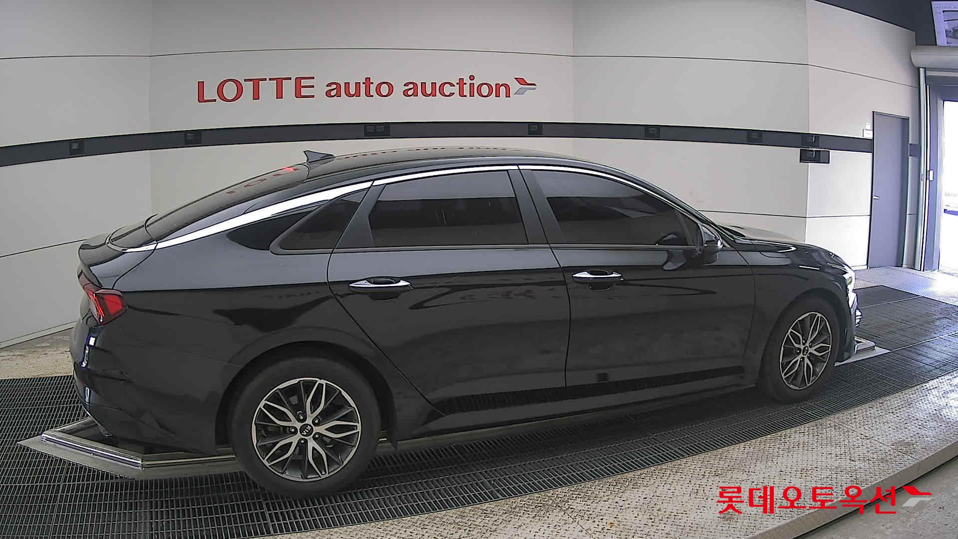 Kia K5 - 20