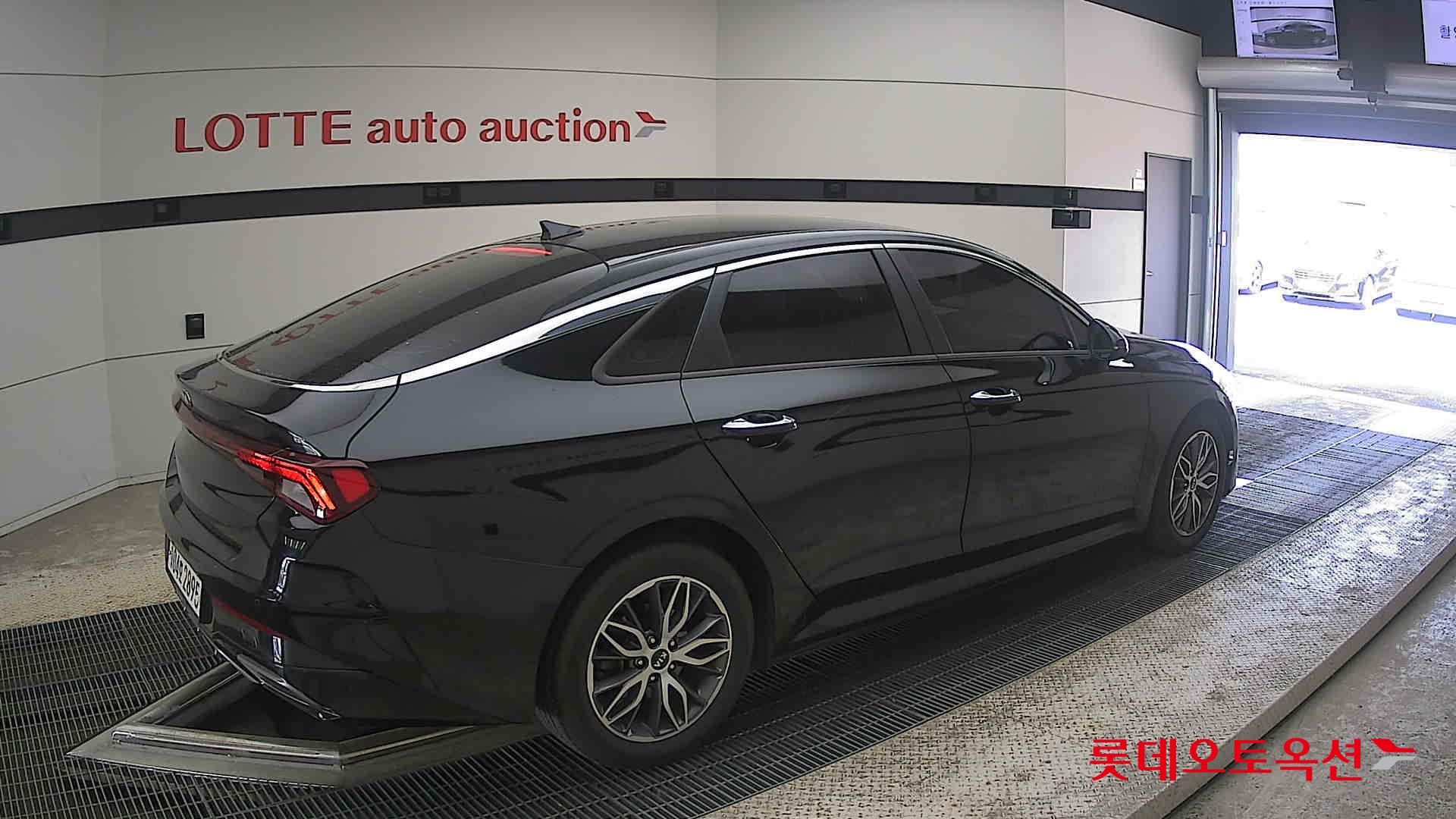 Kia K5 - 19