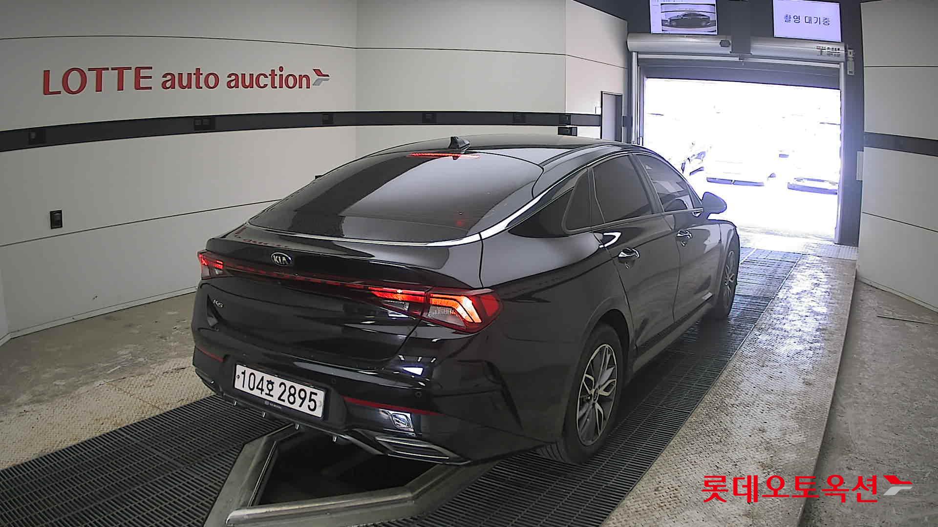 Kia K5 - 18