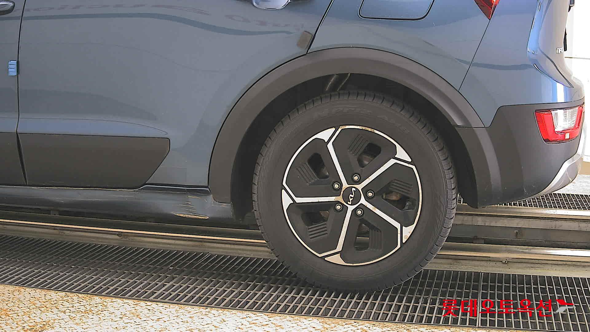Kia Niro - 26