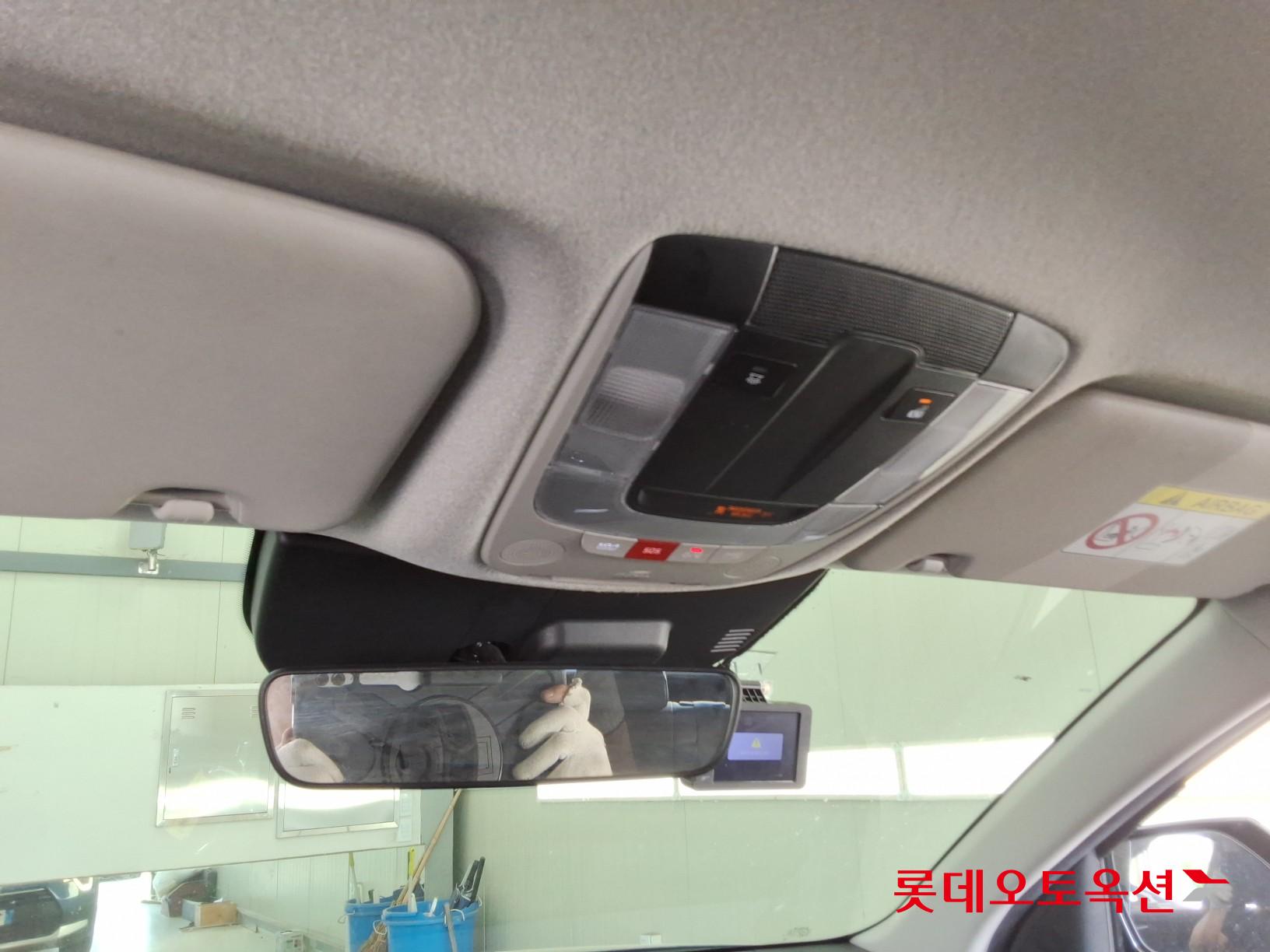 Kia Niro - 31
