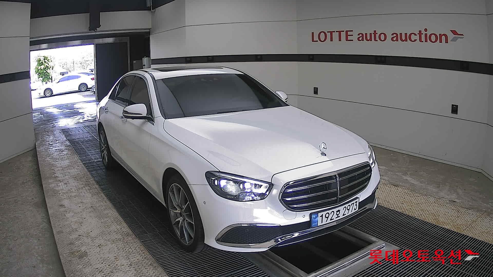 Mercedes-Benz Other - 24