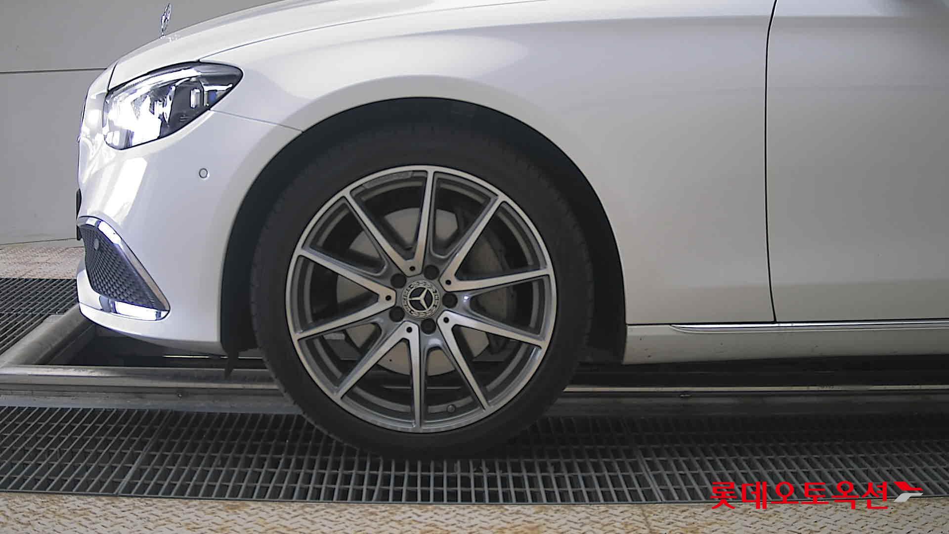 Mercedes-Benz Other - 25