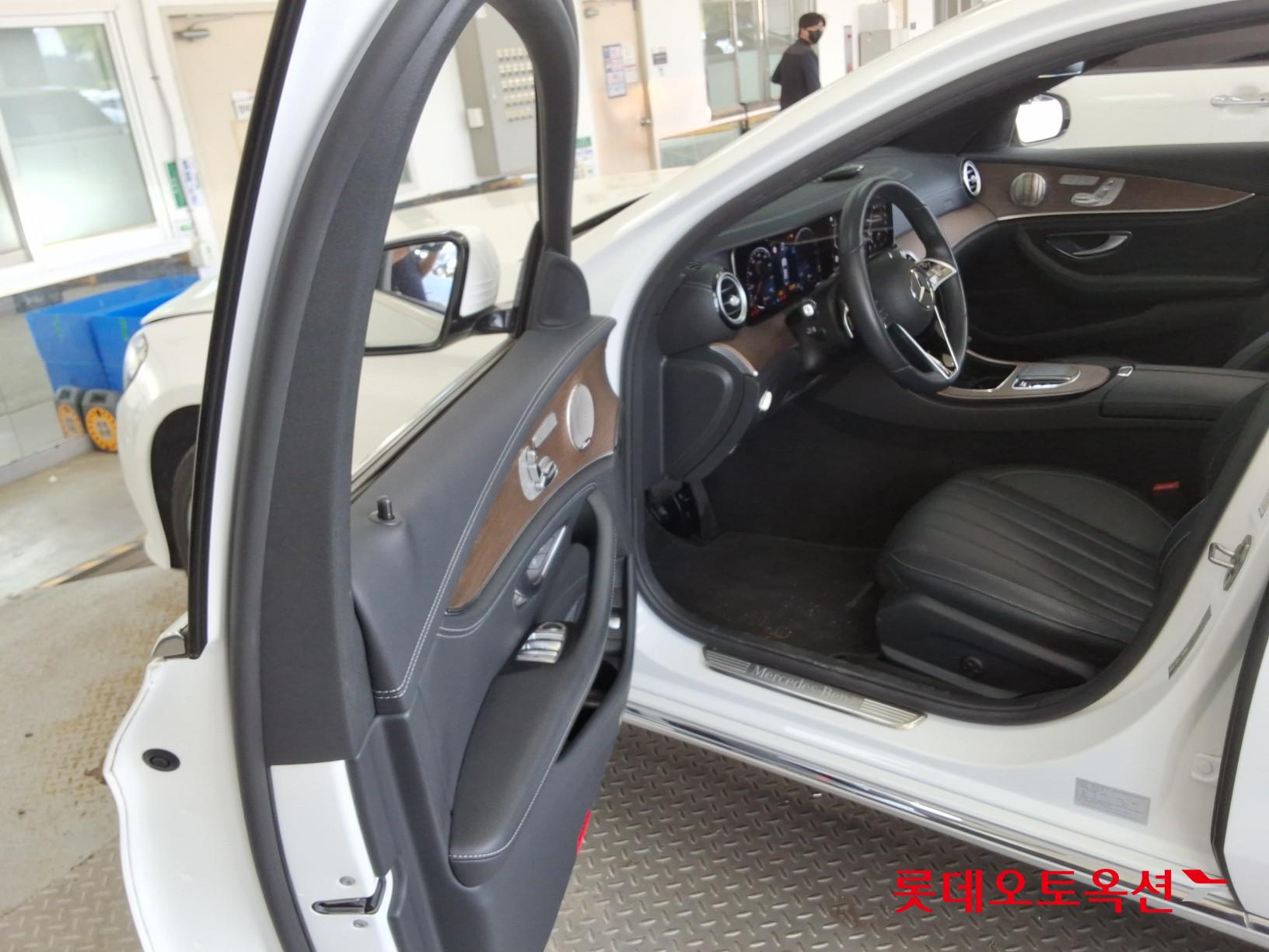 Mercedes-Benz Other - 37