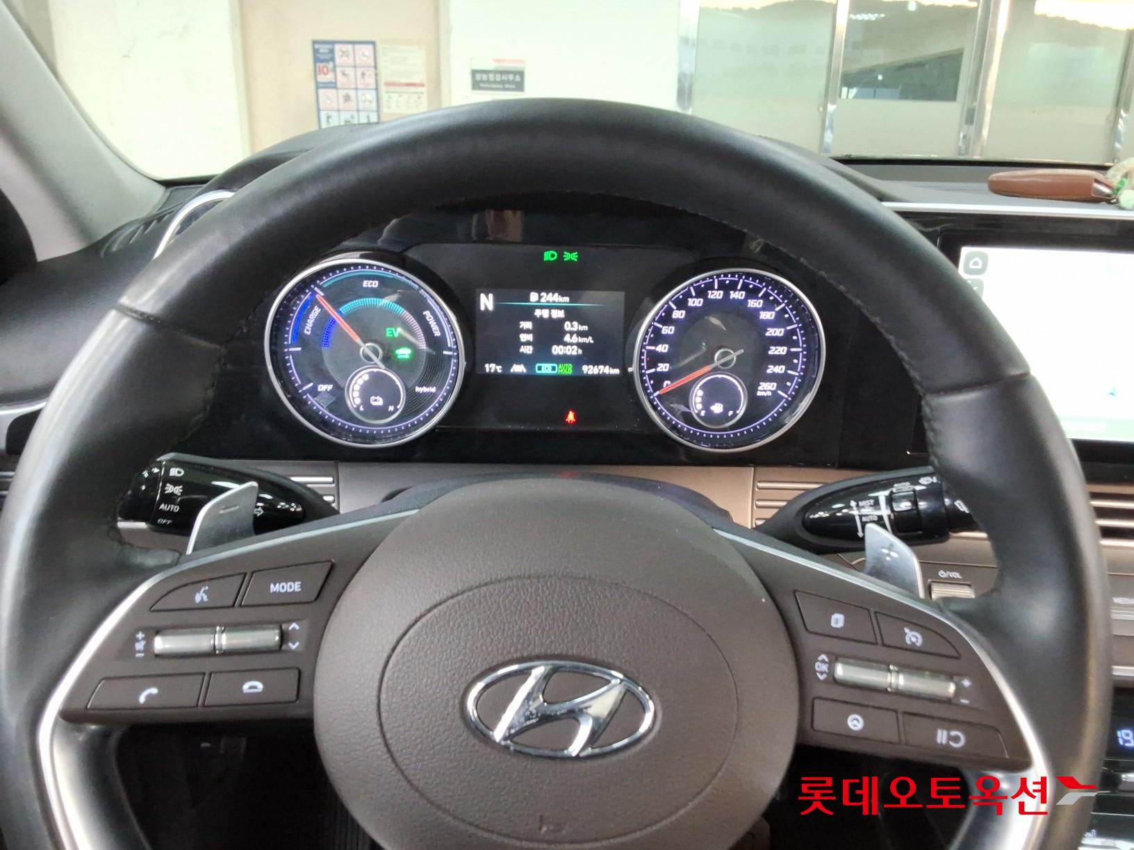 Hyundai Grandeur - 30