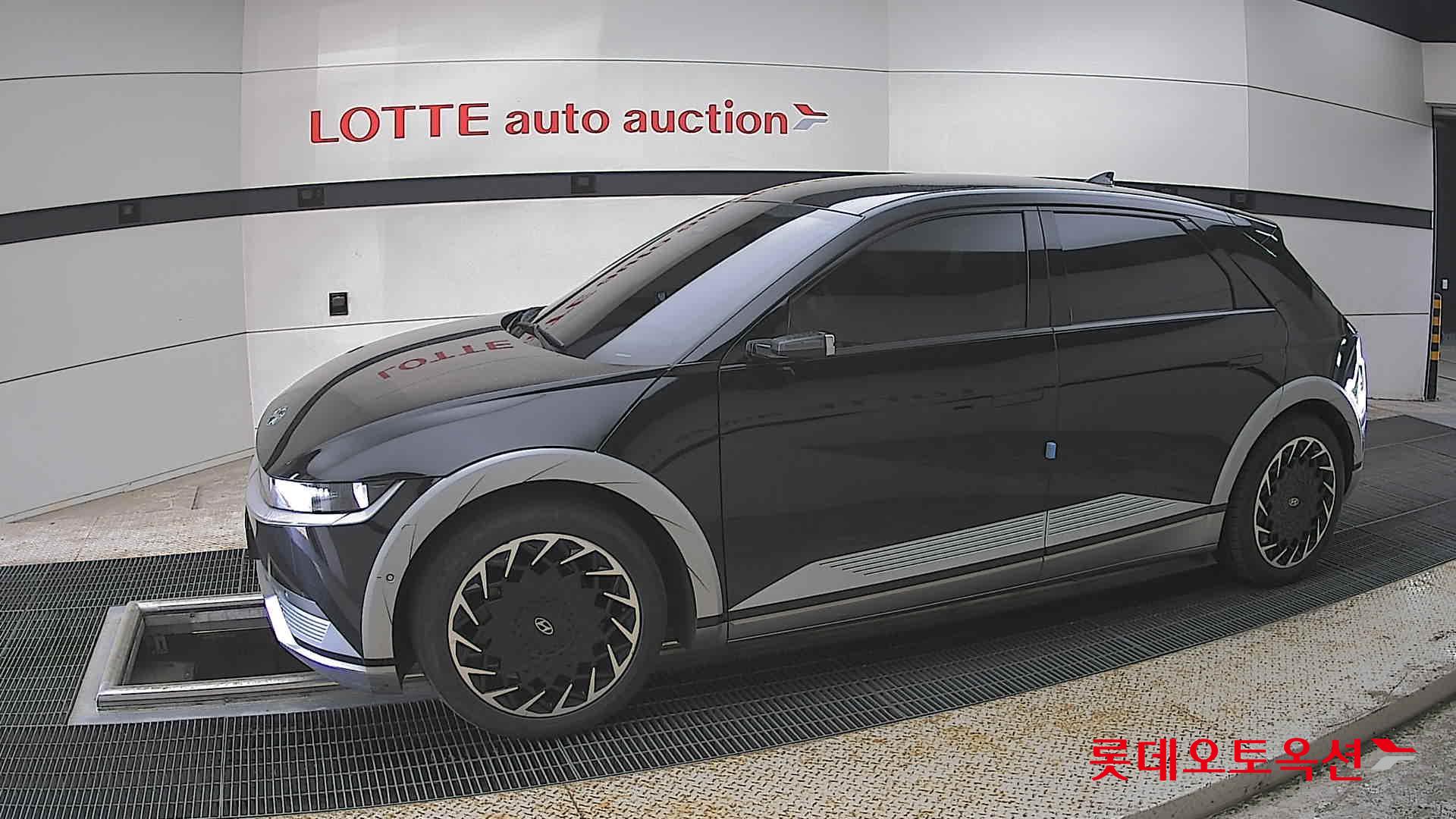 Hyundai Ioniq 5 - 12