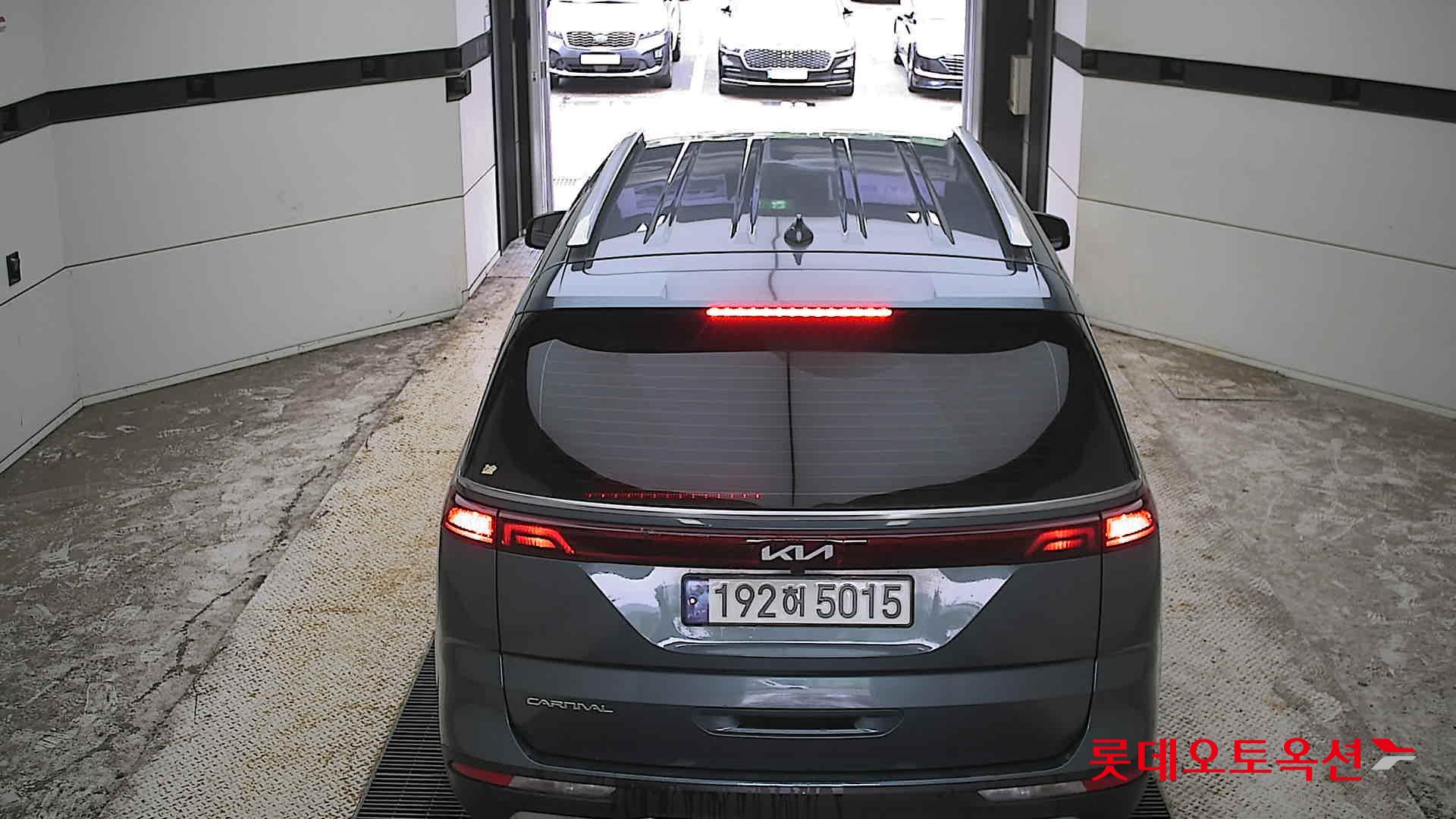 2023 - kia carnival