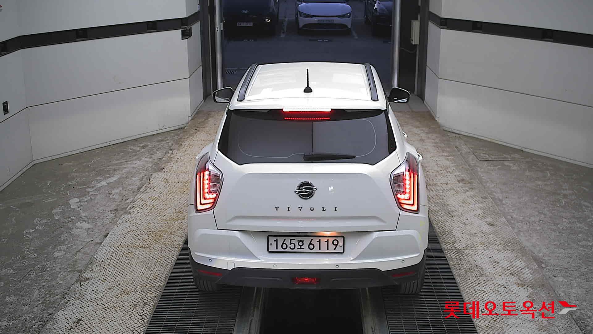 KG Mobility Tivoli - 17