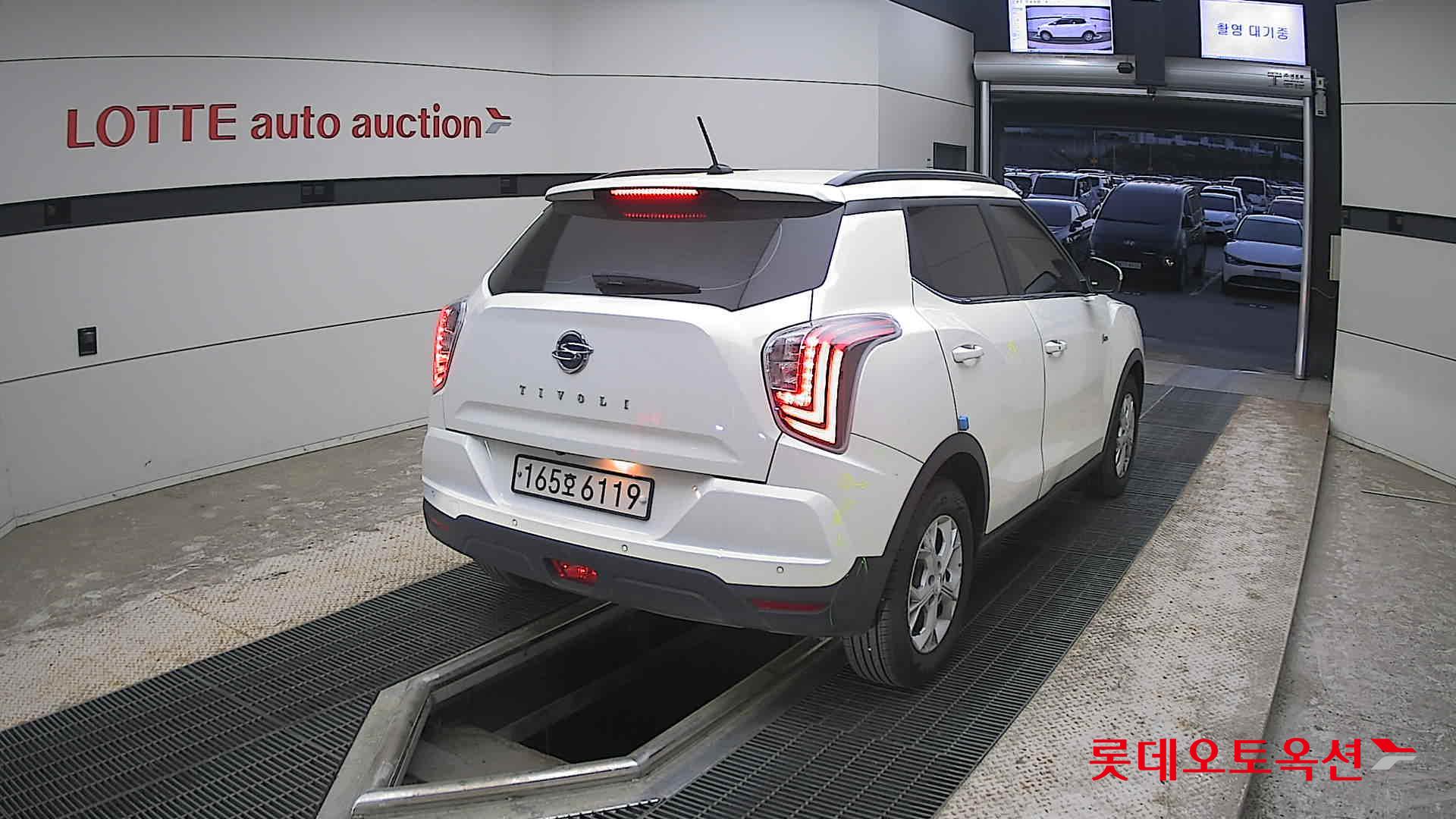KG Mobility Tivoli - 18