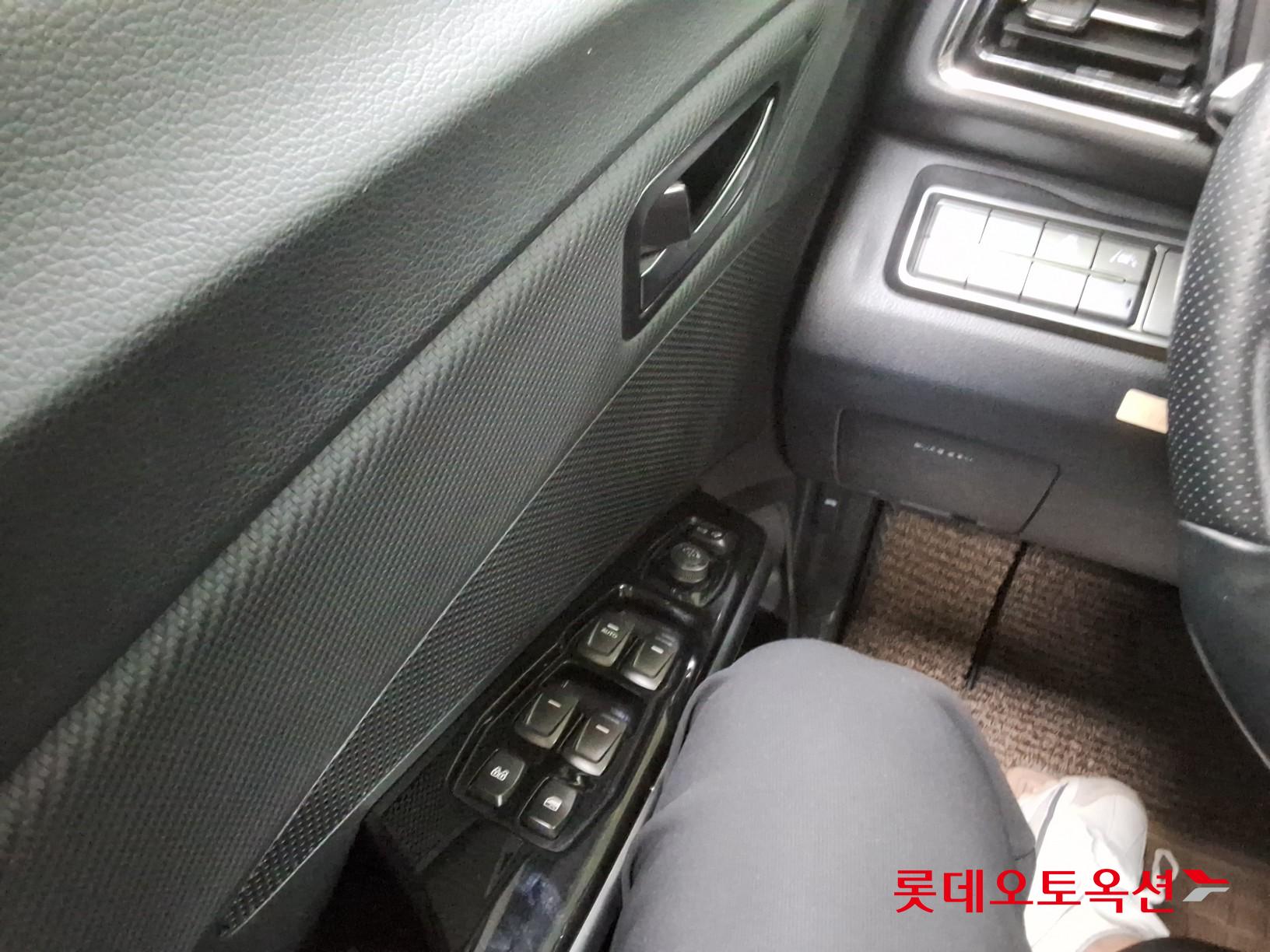 KG Mobility Tivoli - 29