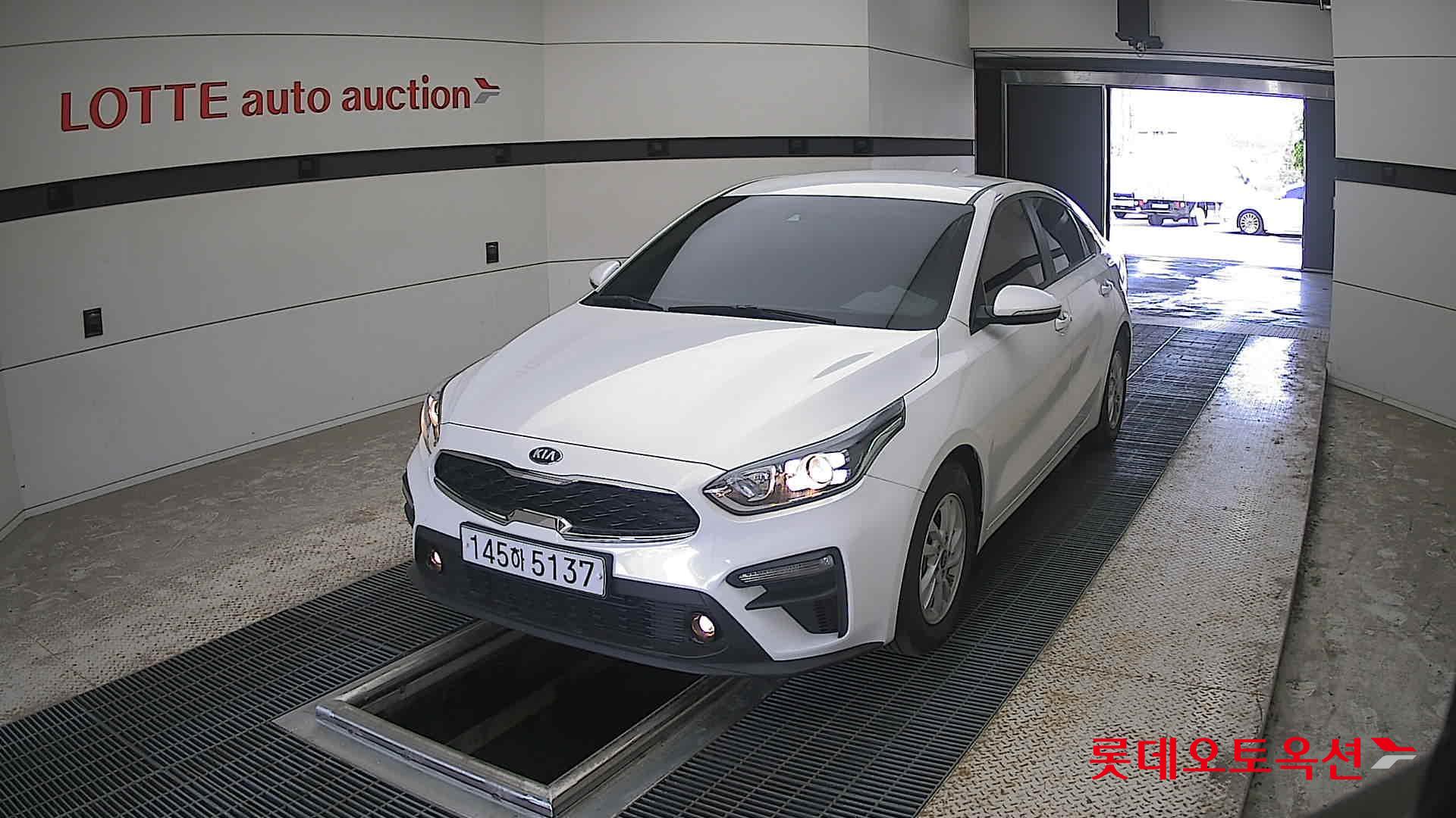 Kia K3 - 10