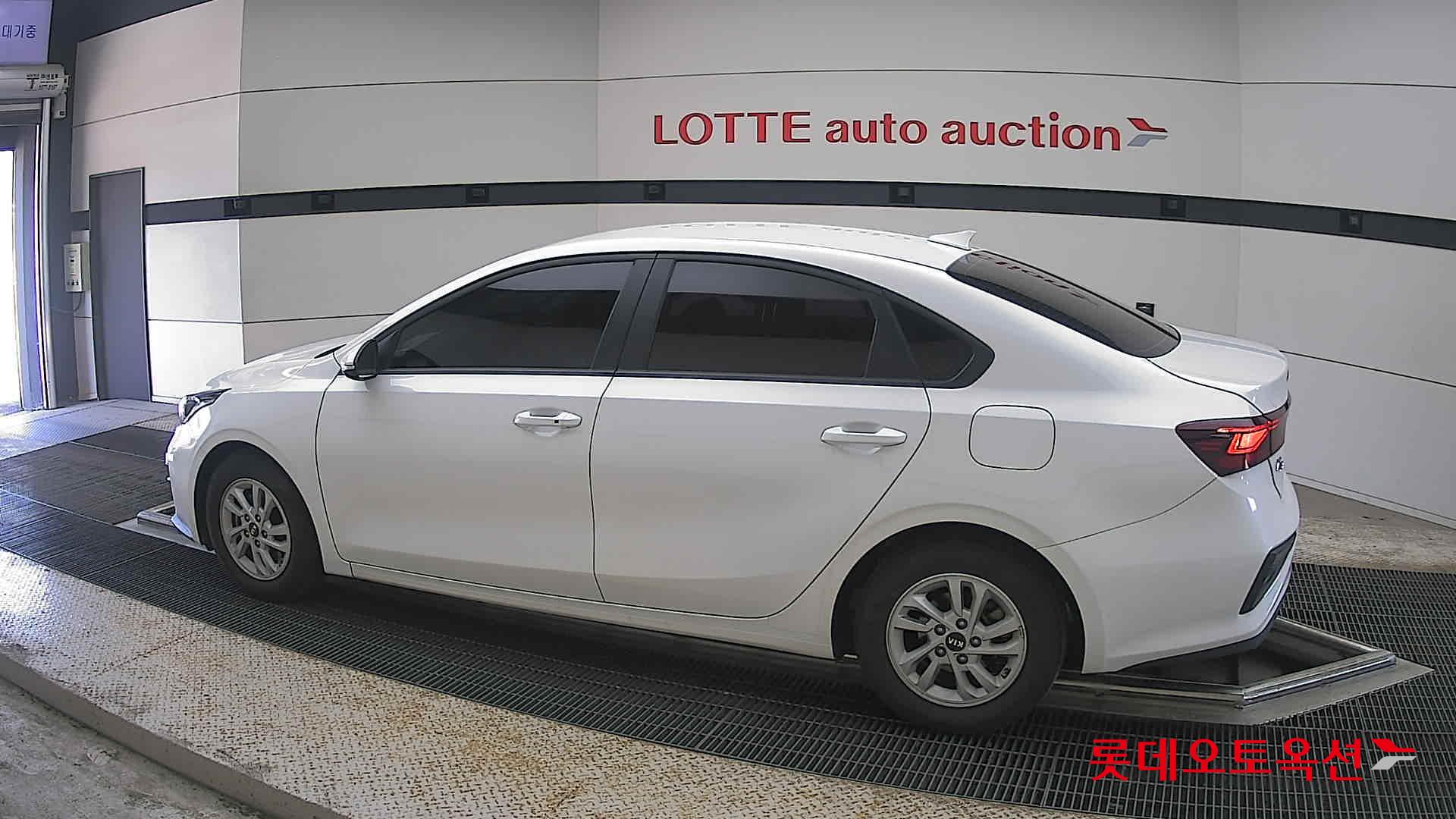 Kia K3 - 14