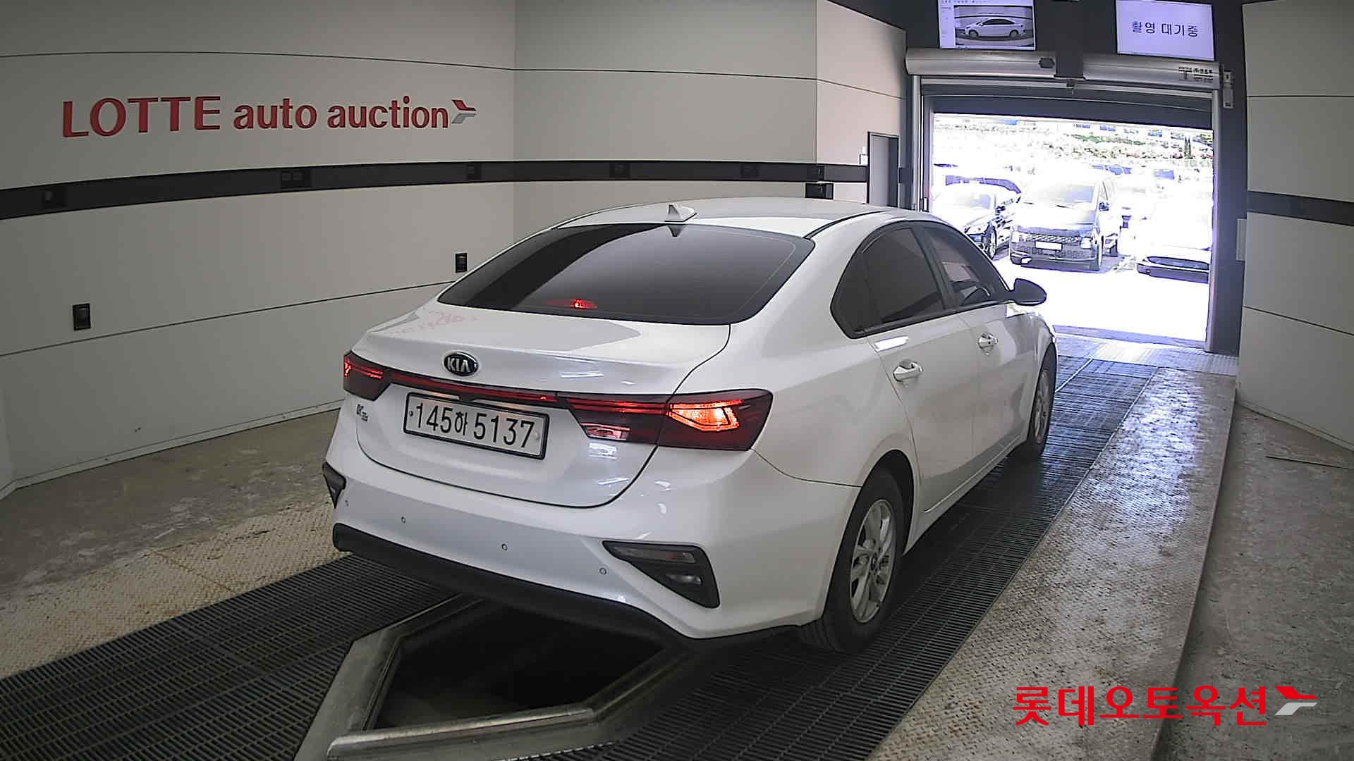 Kia K3 - 18