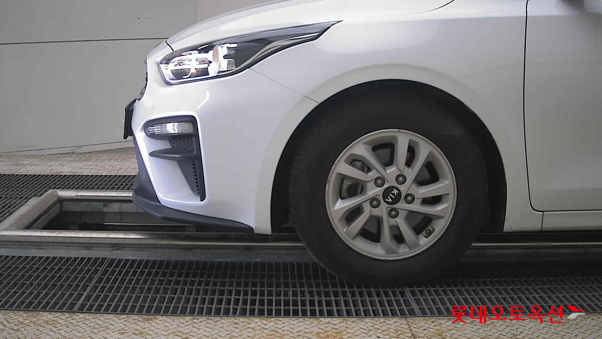 Kia K3 - 25