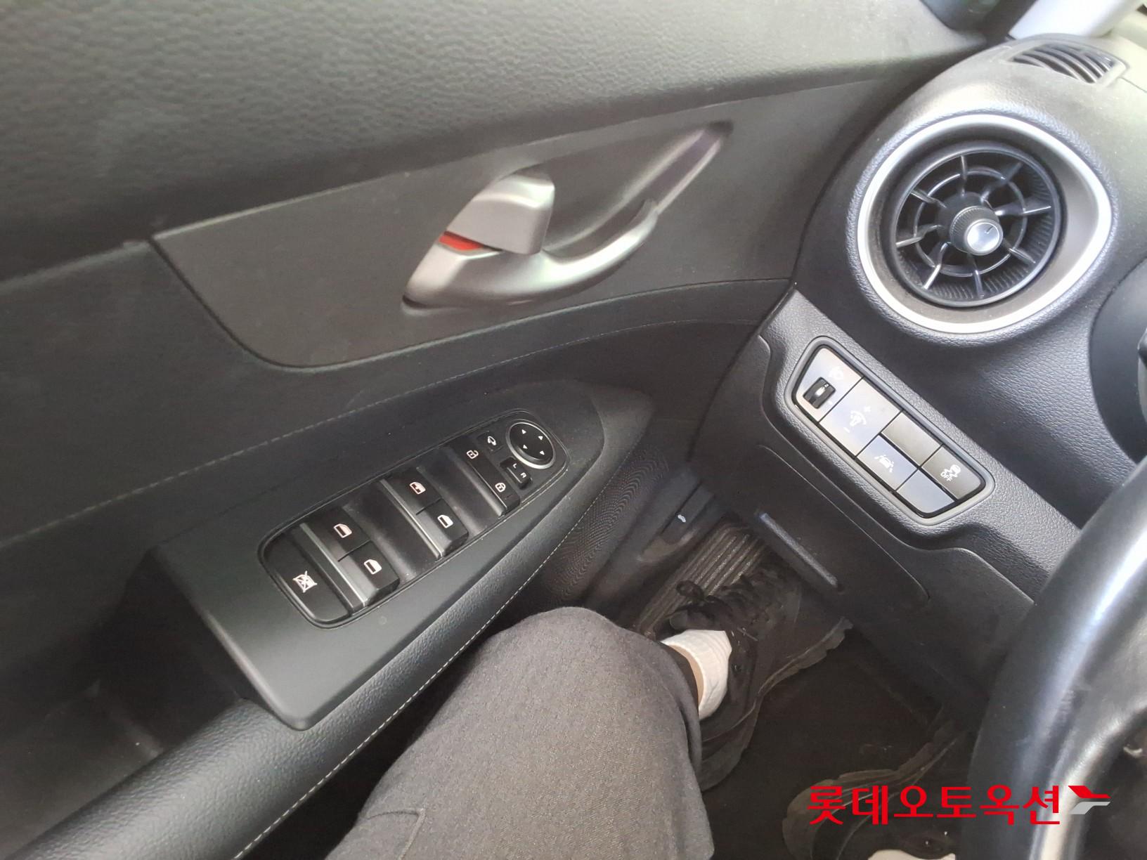 Kia K3 - 29
