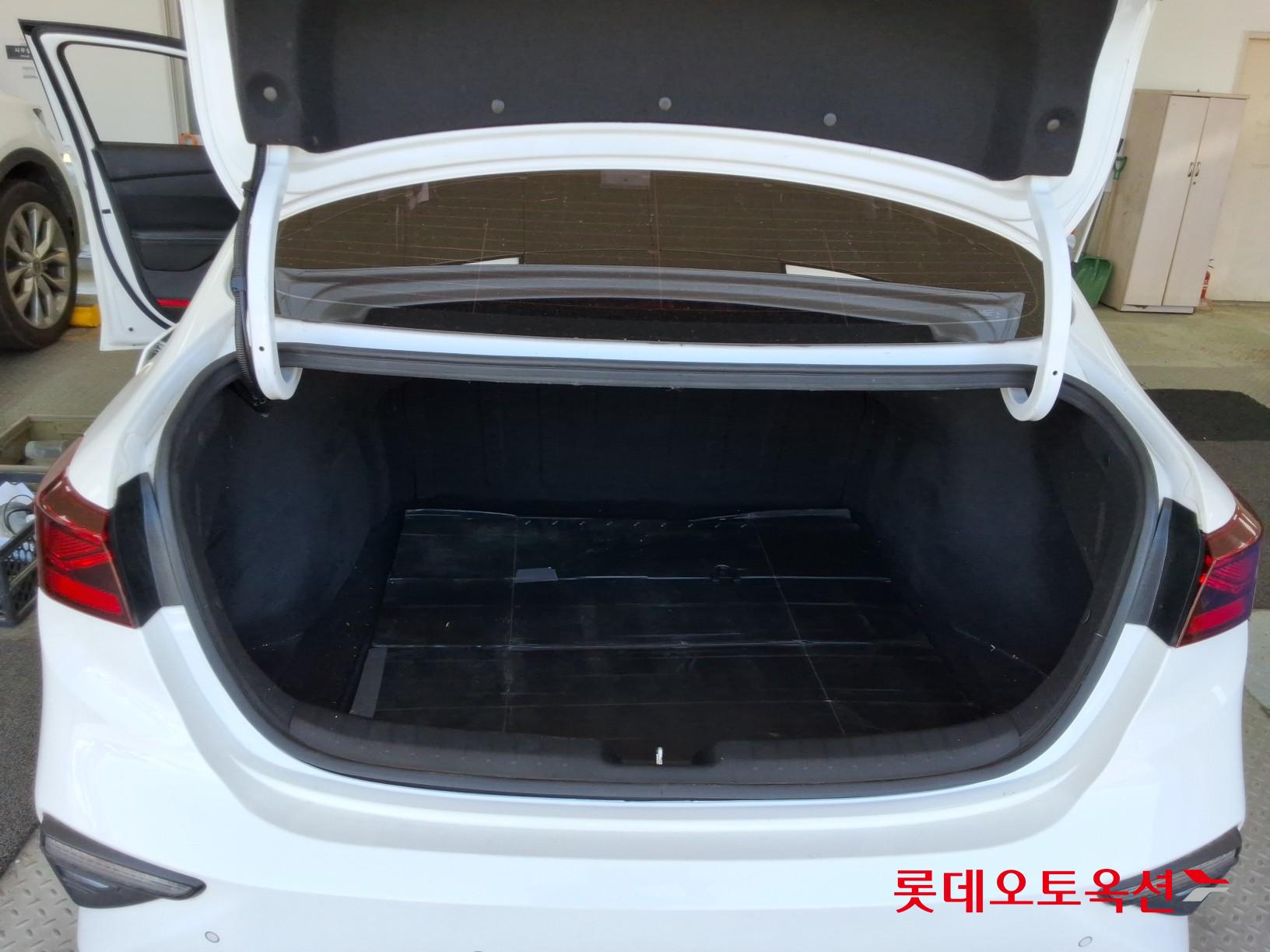 Kia K3 - 9