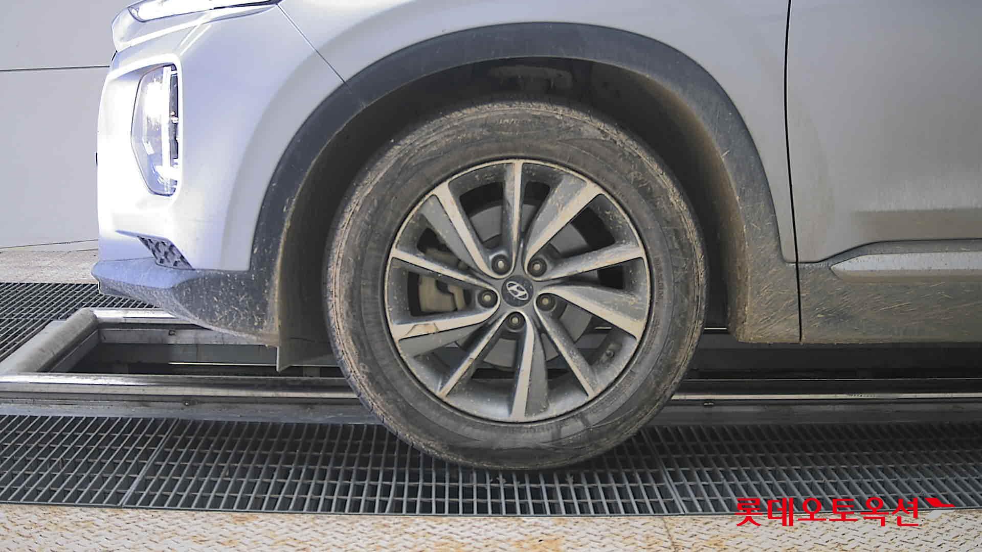 Hyundai Santa Fe - 25