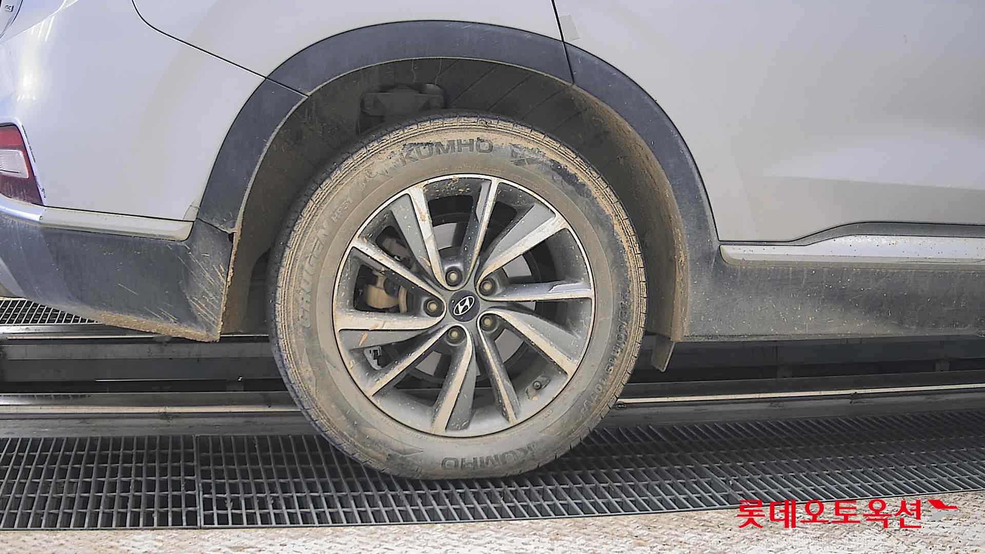 Hyundai Santa Fe - 28
