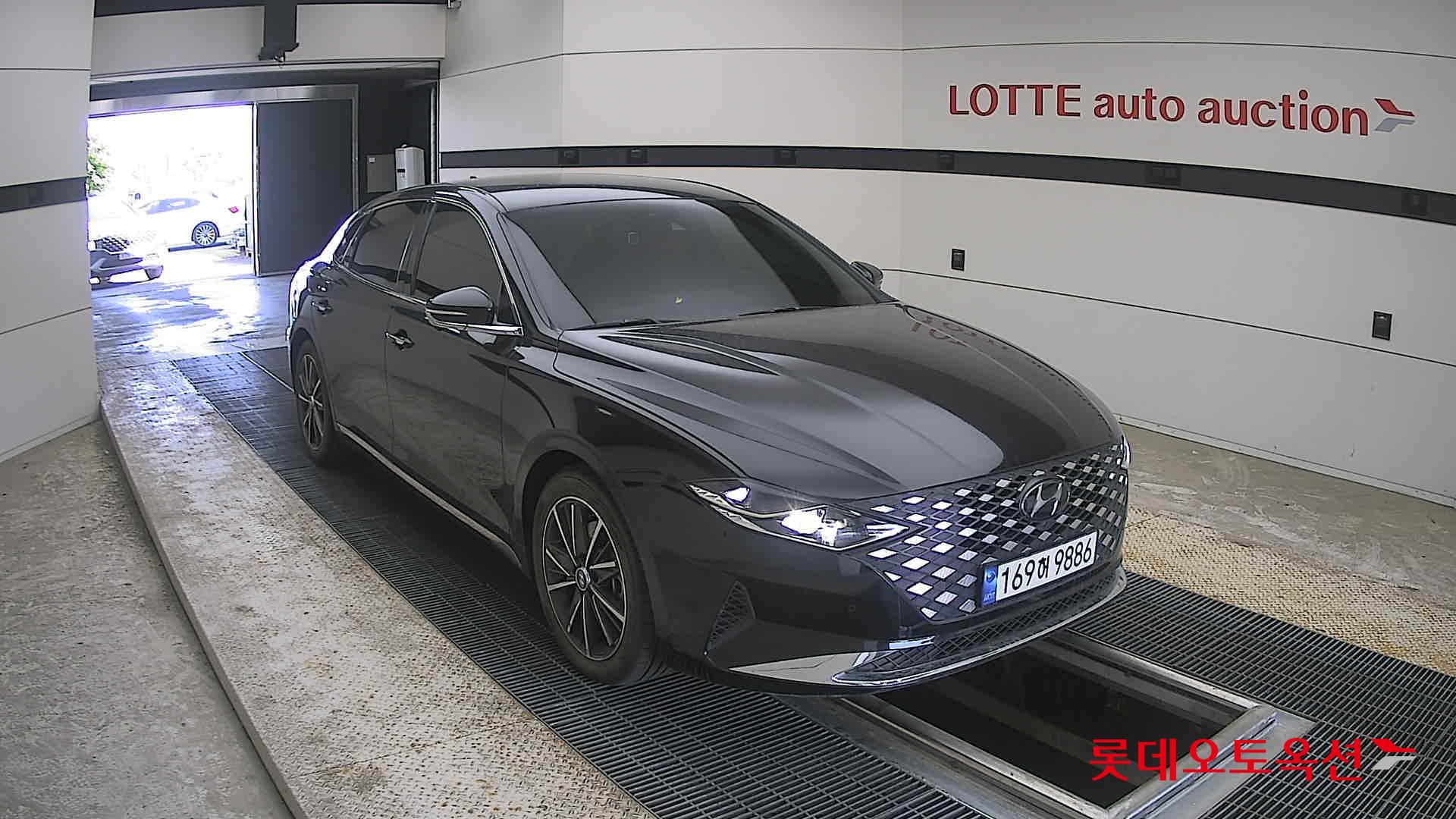 Hyundai Grandeur - 6
