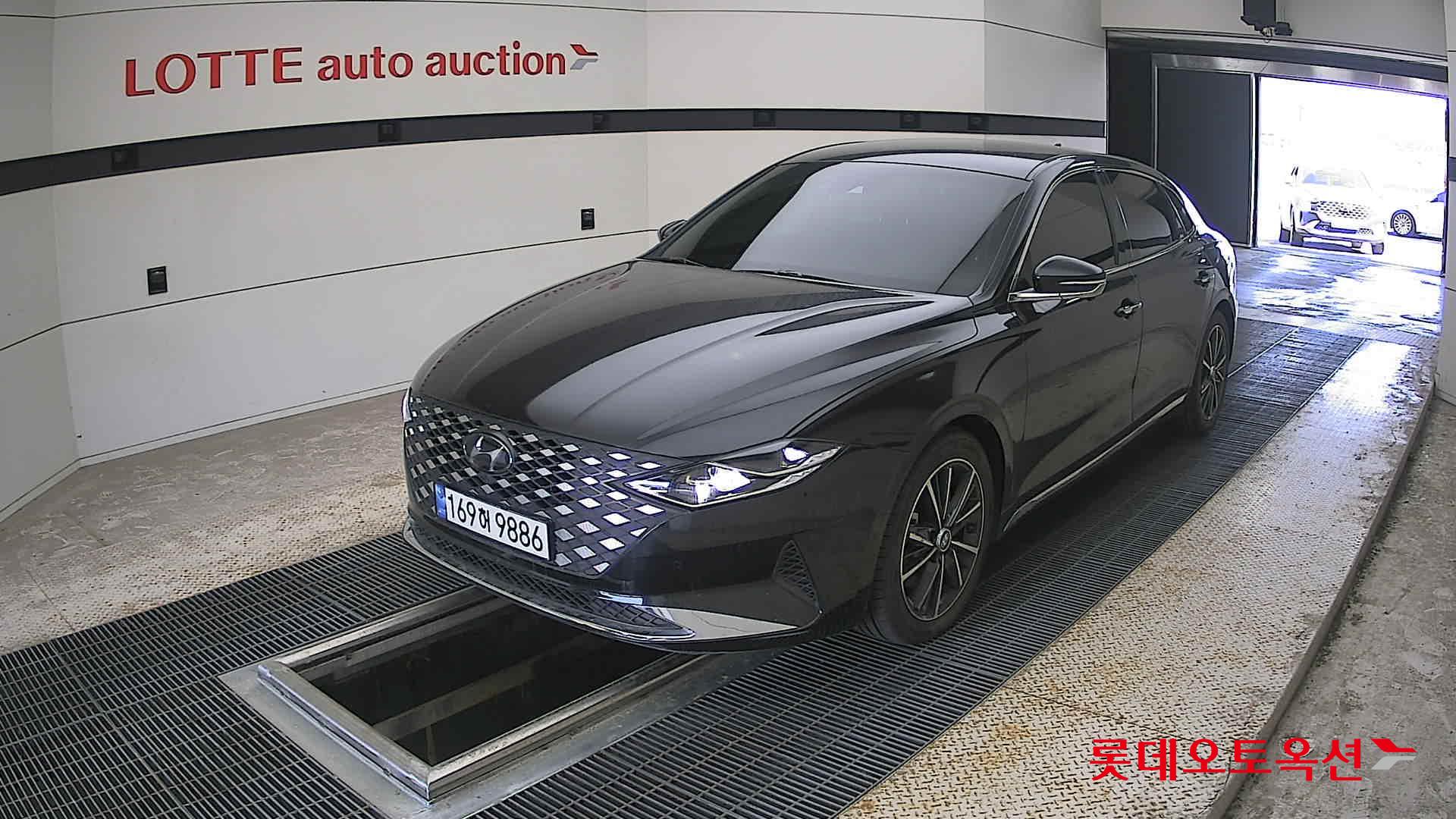 Hyundai Grandeur - 3