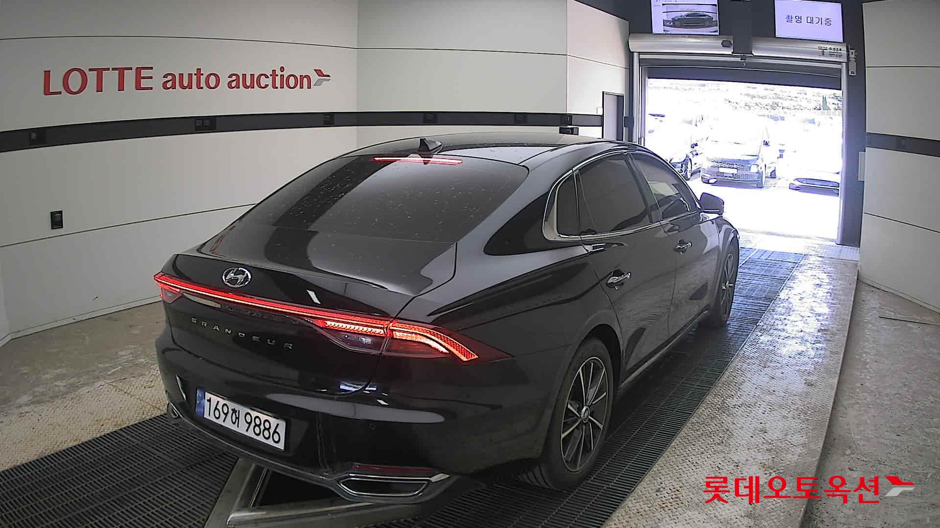 Hyundai Grandeur - 18