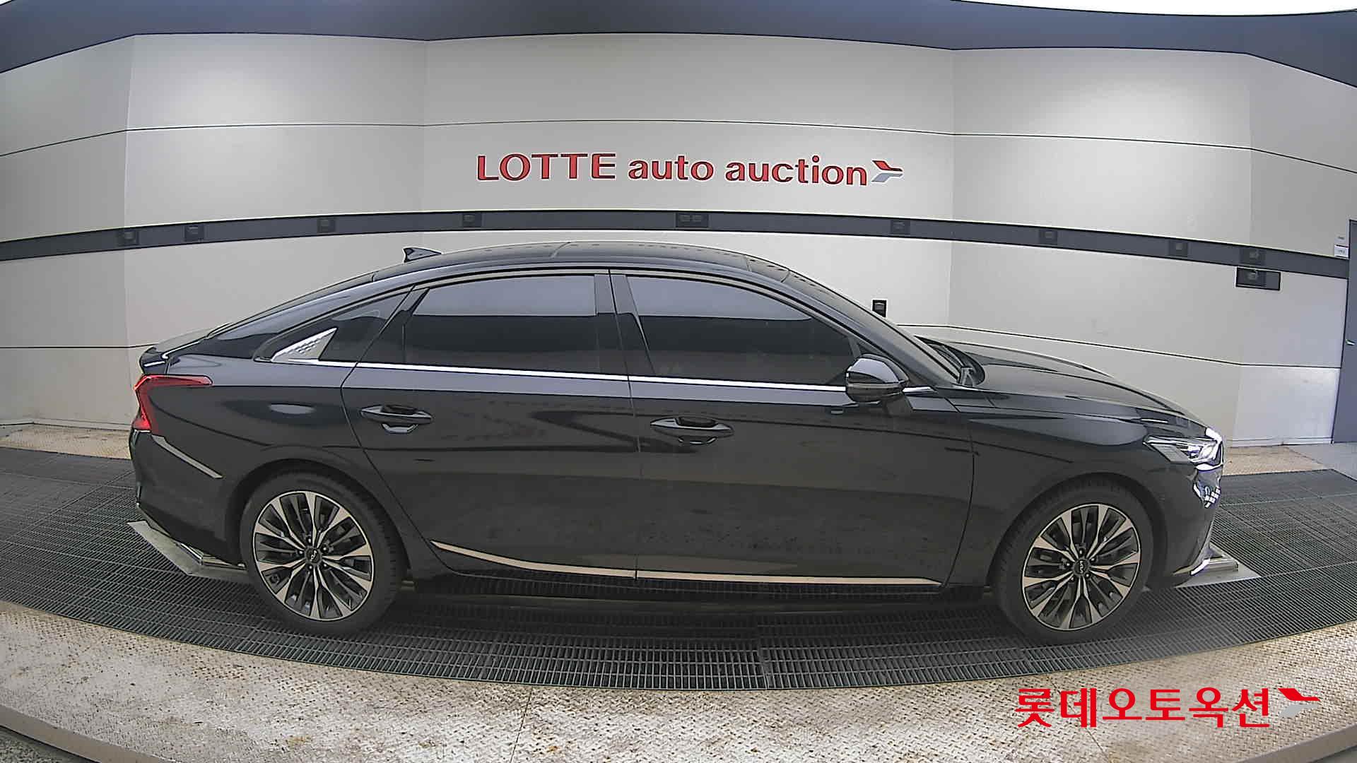 Kia K8 - 21