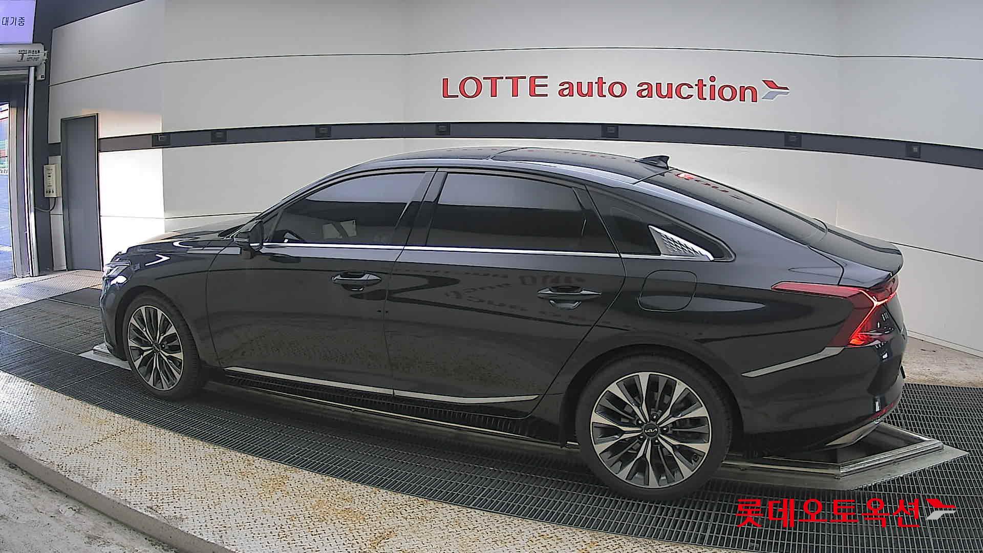 Kia K8 - 14